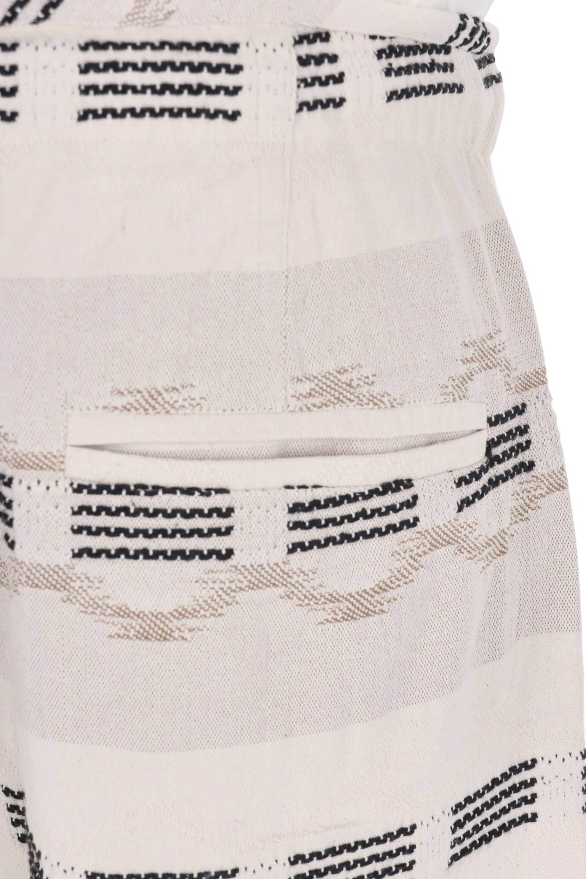 Isabel Marant Stylish Ecru Shorts for Men - Image 4