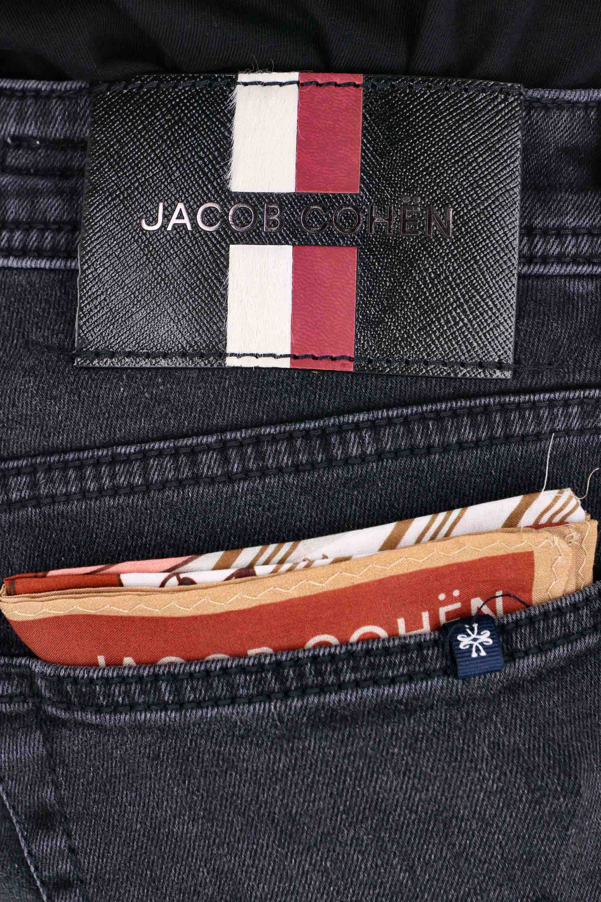 Jacob Cohen Chic Faded Jeans - Image 6