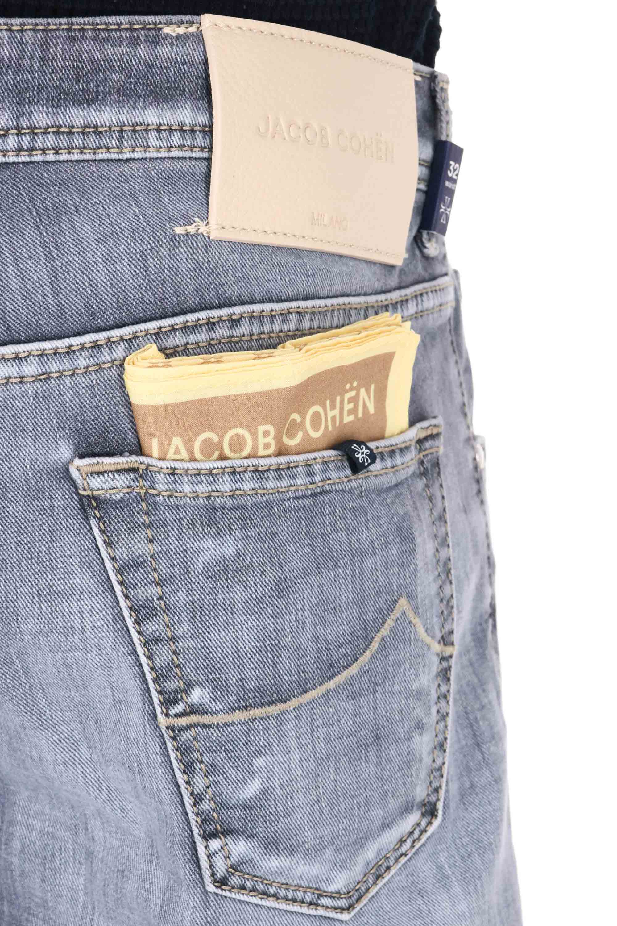 Jacob Cohen Classic Jeans for Men - Perfect Fit - Image 5