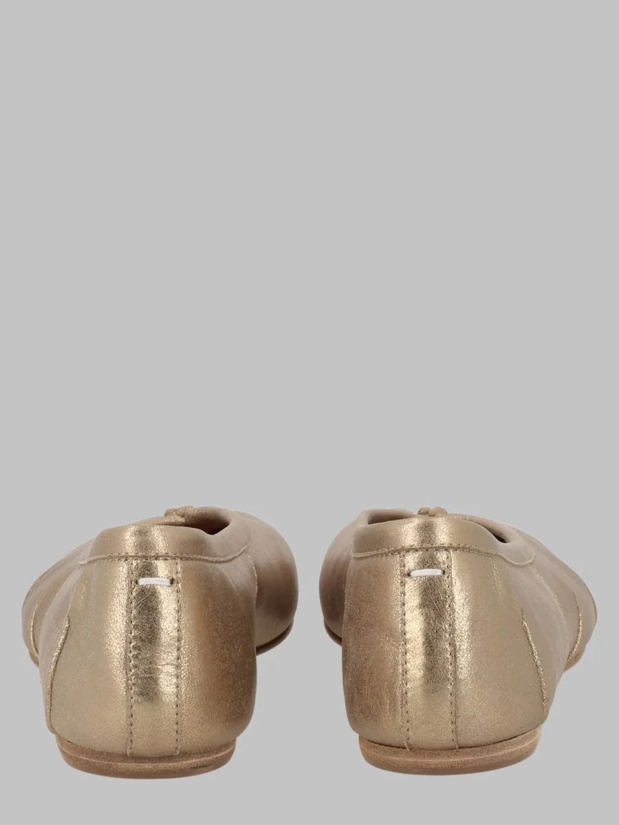 Maison Margiela Stylish Ballerina Tabi Flats for Women - Image 2