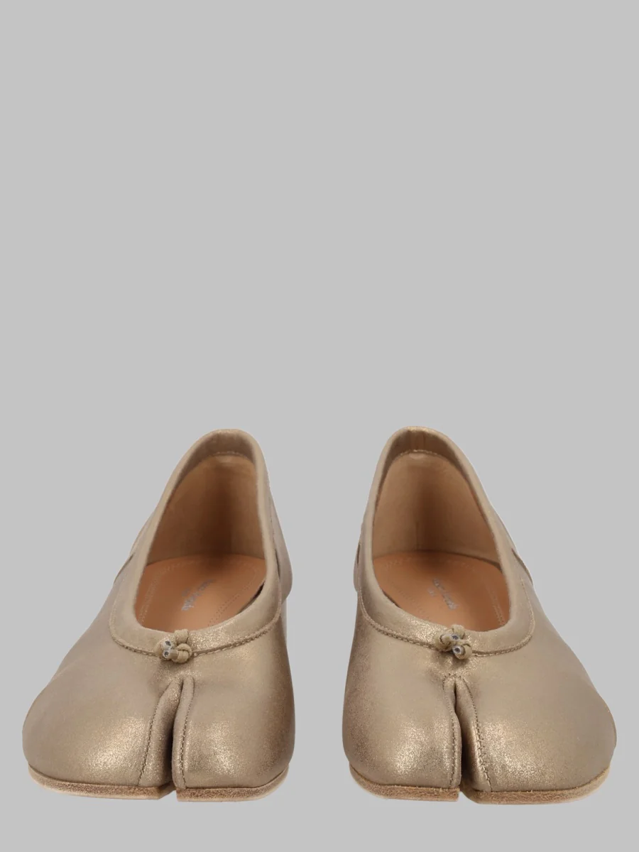 Maison Margiela Stylish Leather Flats for Women
