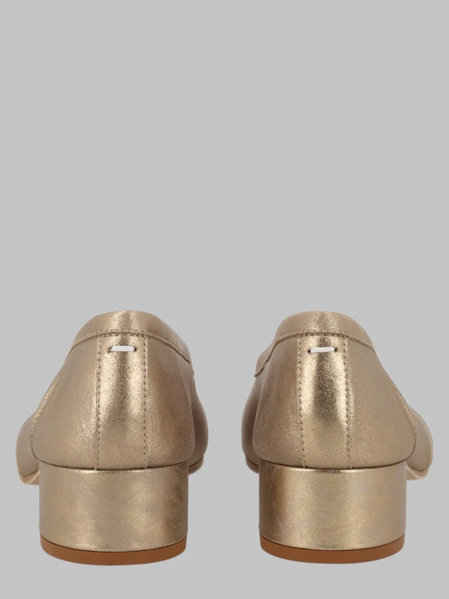 Maison Margiela Stylish Leather Flats for Women - Image 2