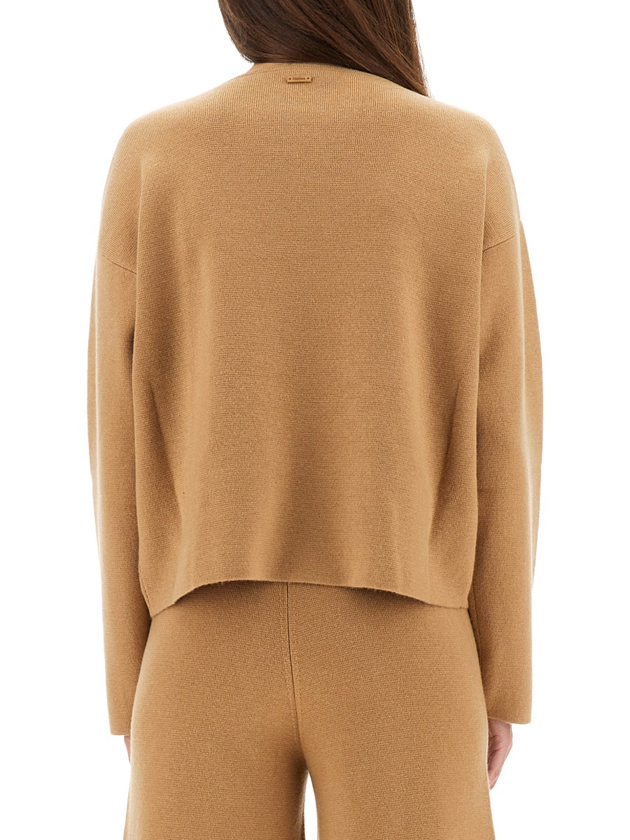 Max Mara Elegant T-Shirtfor Women - Image 7