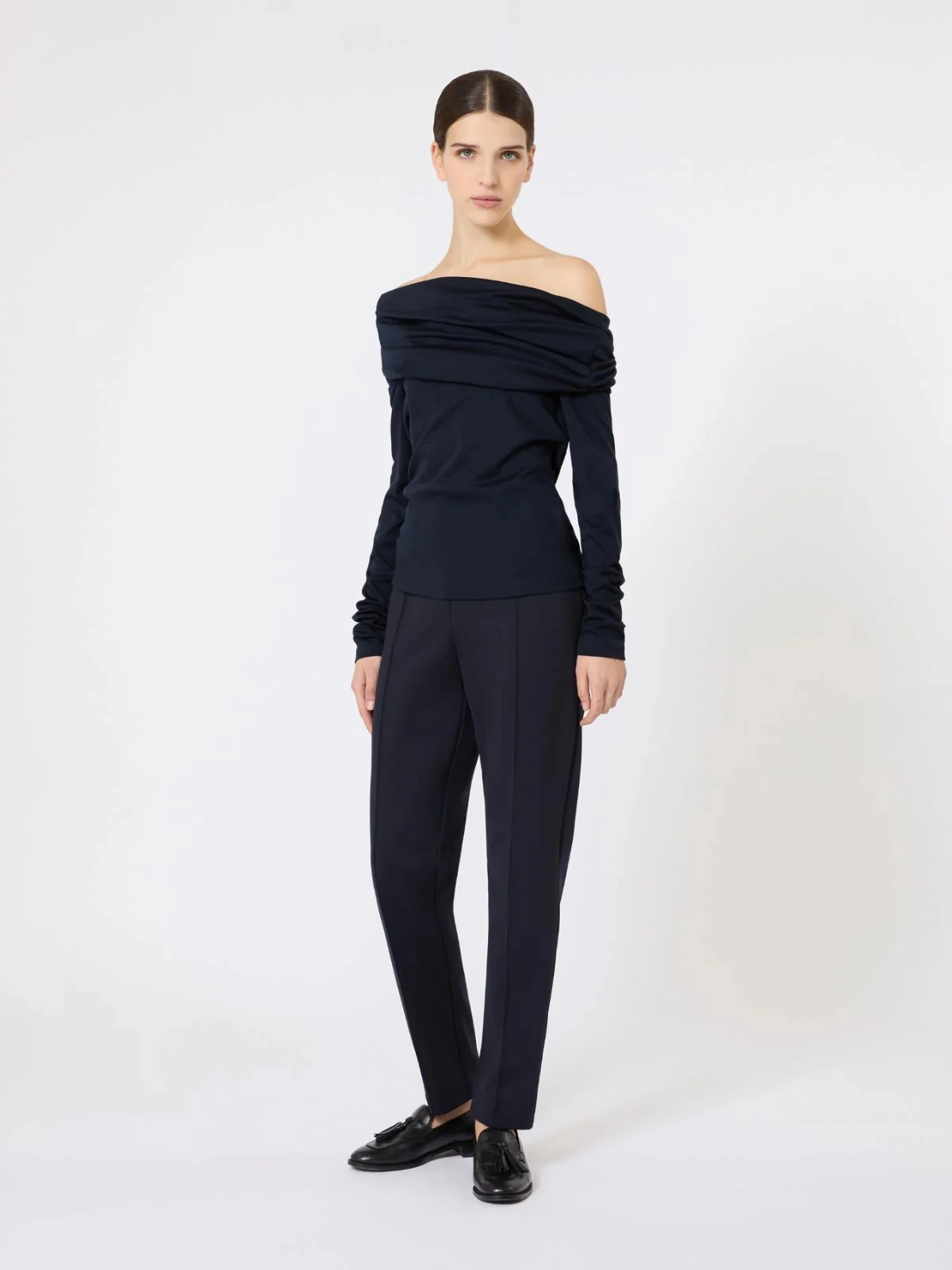 Max Mara Figure-Hugging Mini Dress with Long Glove-Style Sleeves - Size S - Image 2