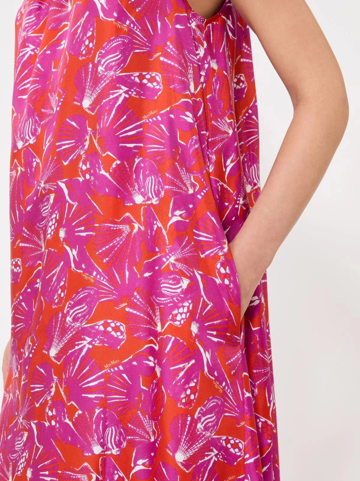 Max Mara Loose-Fit Dress with Back Zip Fastening (Size 38) - Image 6