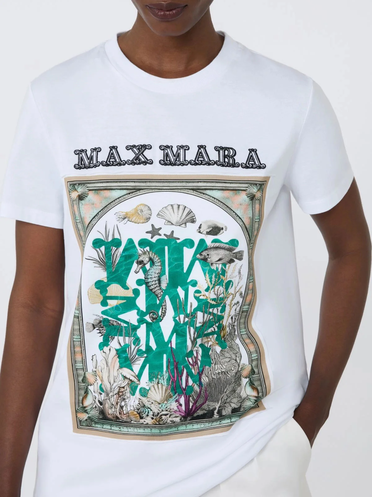 Max Mara Straight Fit Pure Cotton T-Shirt with Short Set-In Sleeves - Image 5