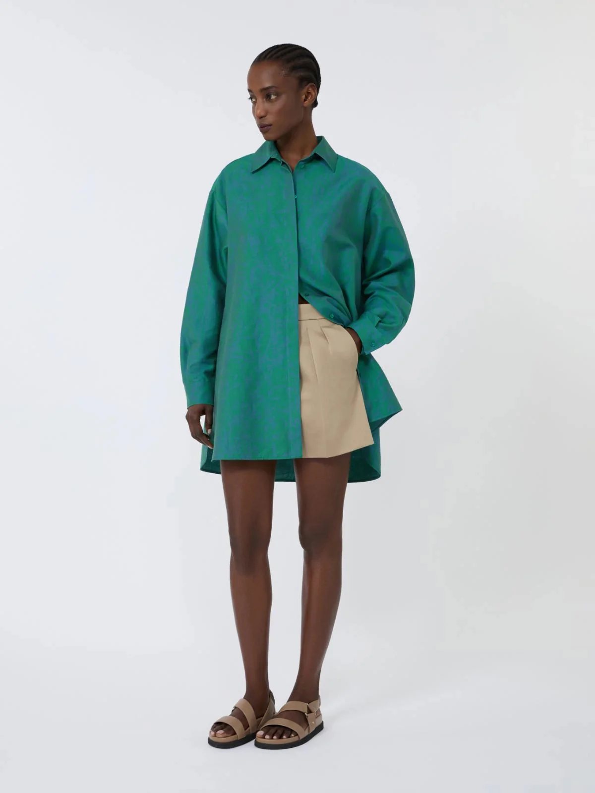 Max Mara Tailored High-Waist Satin Shorts - Image 2