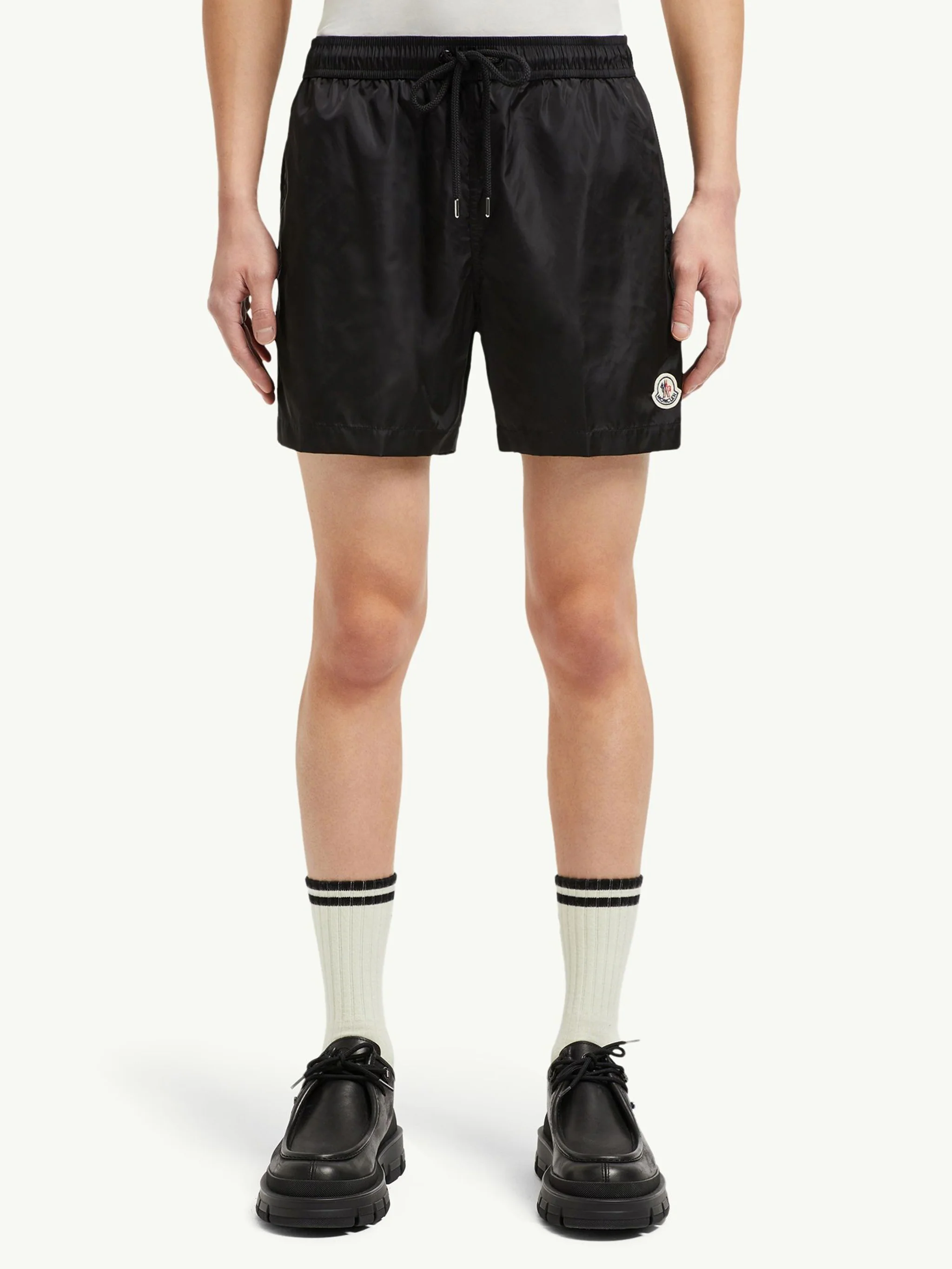 Moncler Technical Nylon Mesh Lined Cargo Shorts - Size L - Image 3