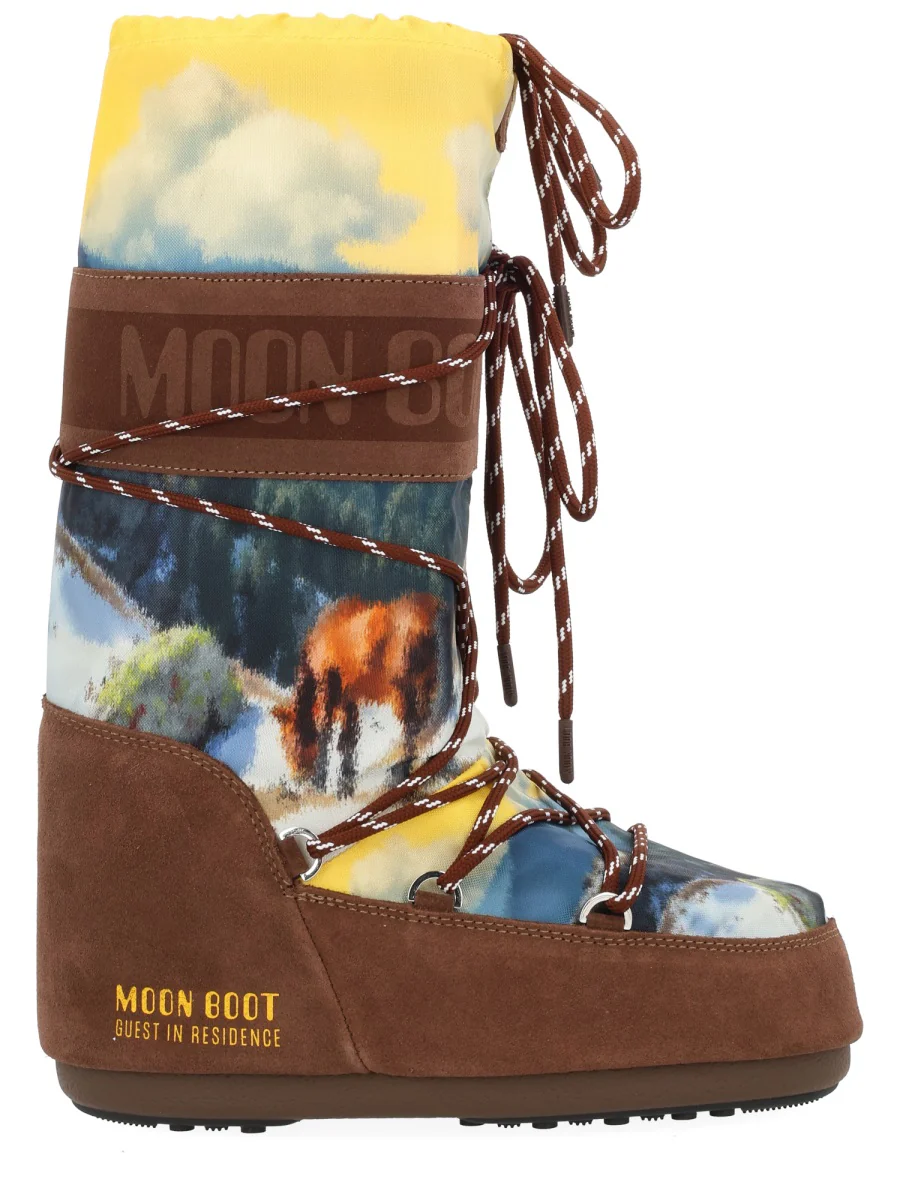 MOON BOOT PER GUEST IN RESIDENCE Stivale Icon High Postcard