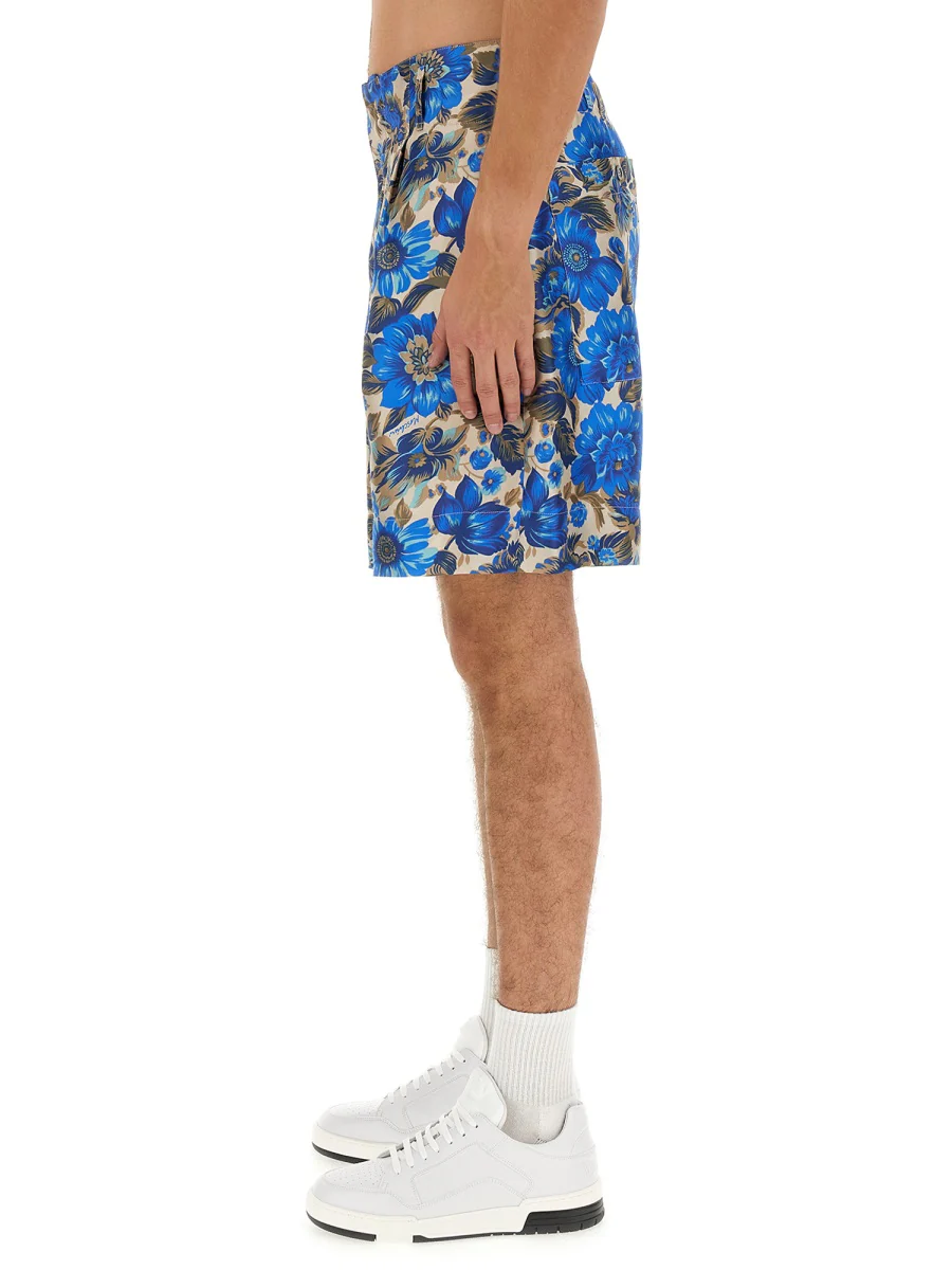 MOSCHINO All-Over Floral Printed Straight-Leg Shorts - Image 3