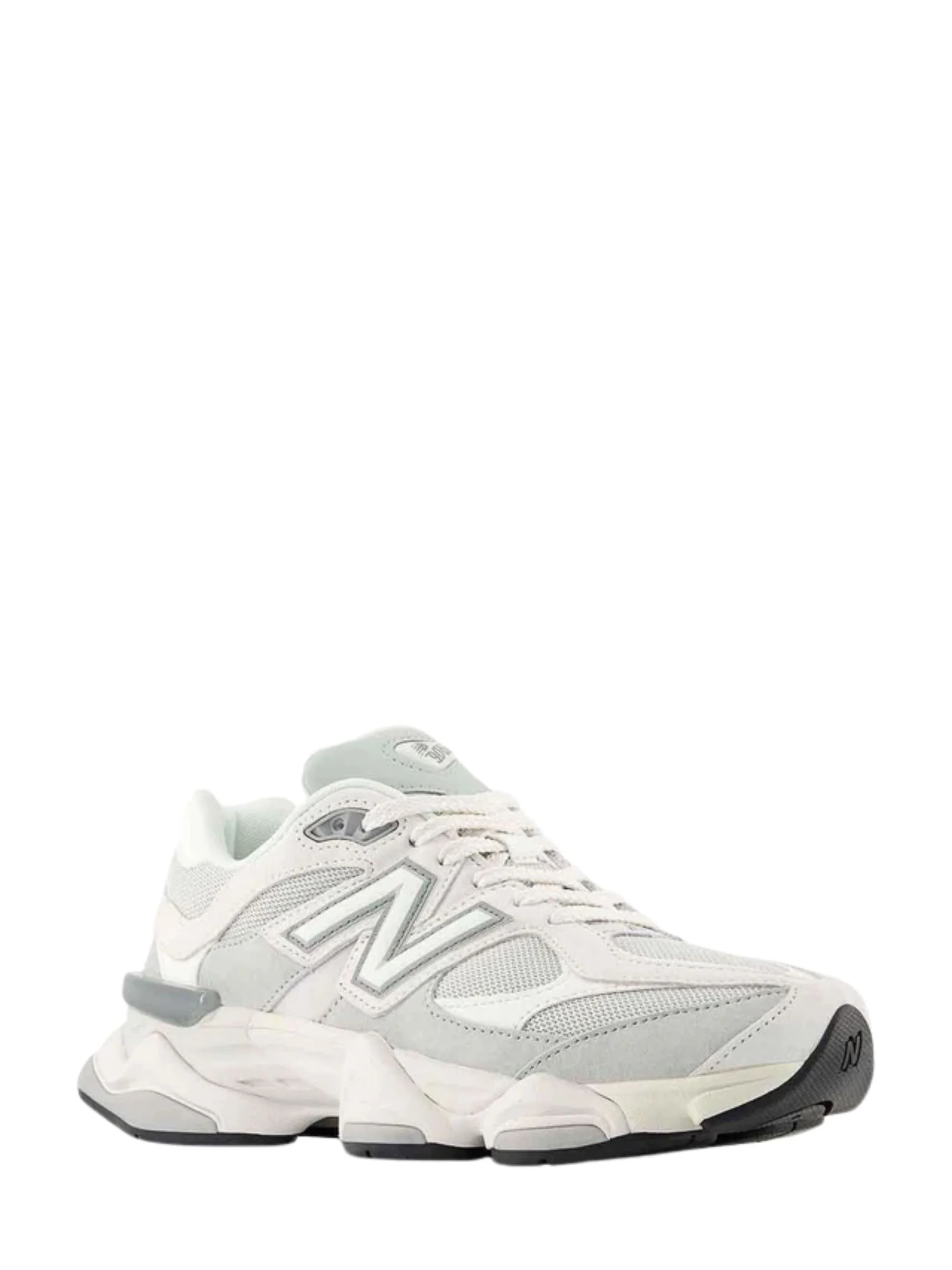 New Balance Chunky Lifestyle Sneakers - Women's Size 9060 - Image 3