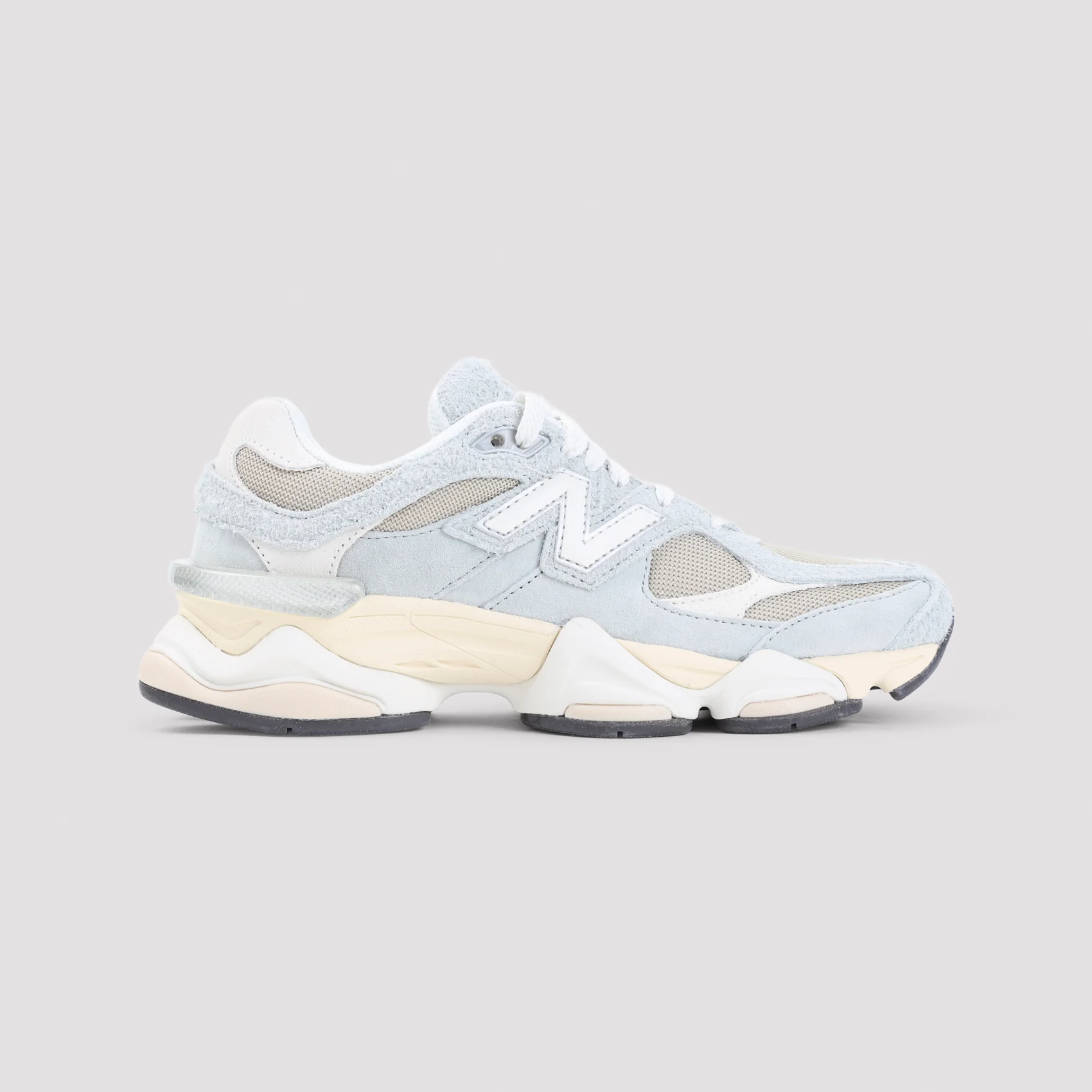 New Balance Comfortable Suede Sneakers for Everyone - Image 3