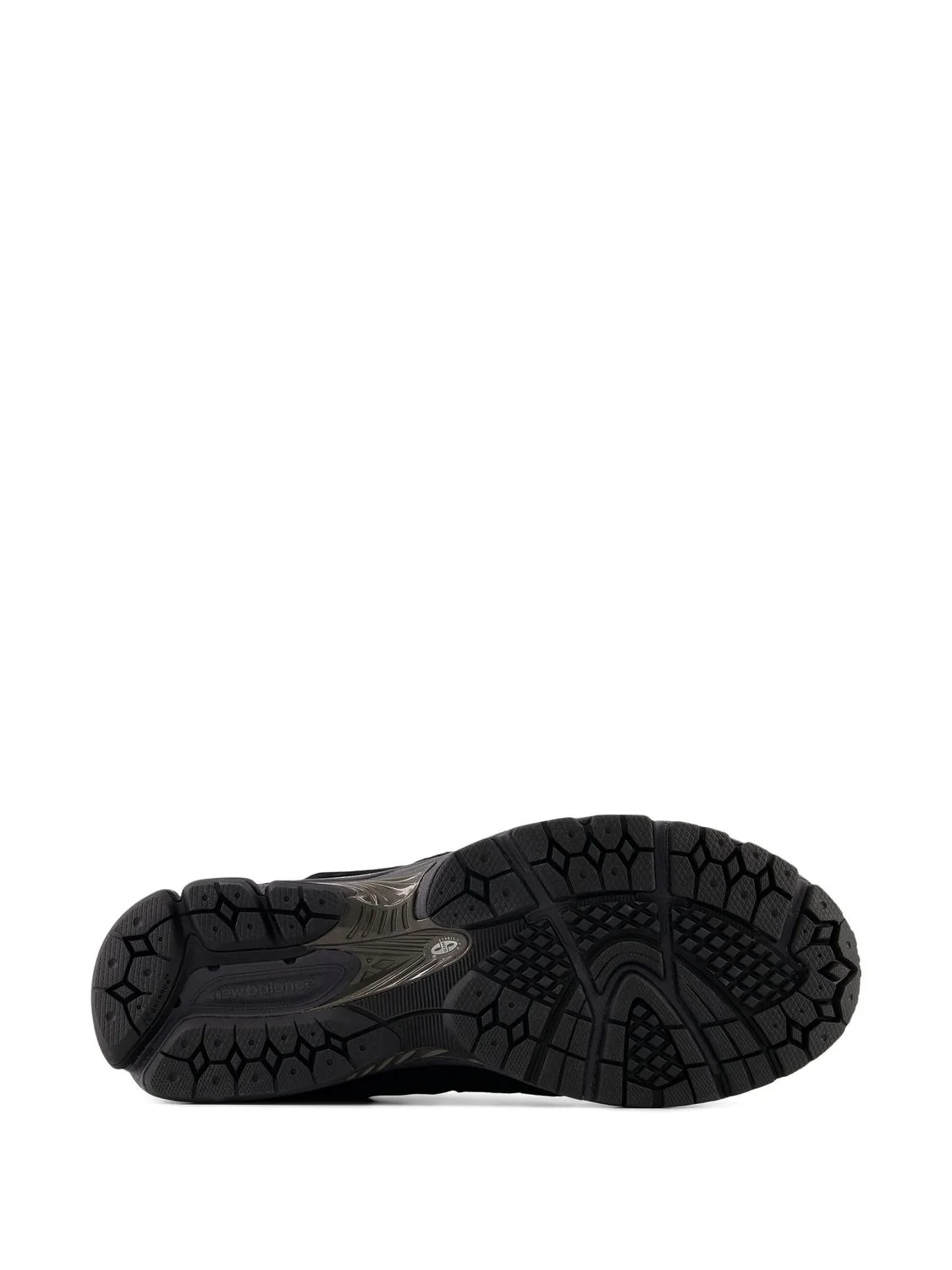 New Balance Men's 2002 Sneakers - Retro Edgy Style - Image 2