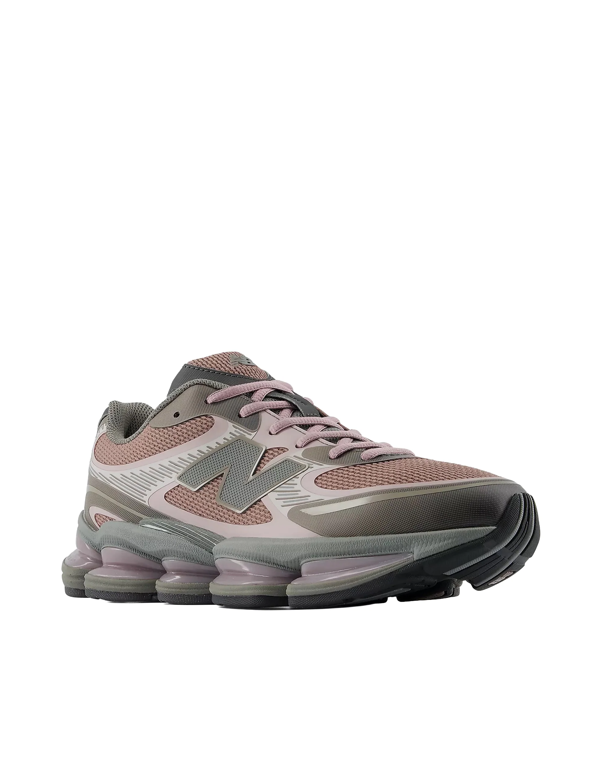 New Balance Men's Stylish Sneakers - Image 2