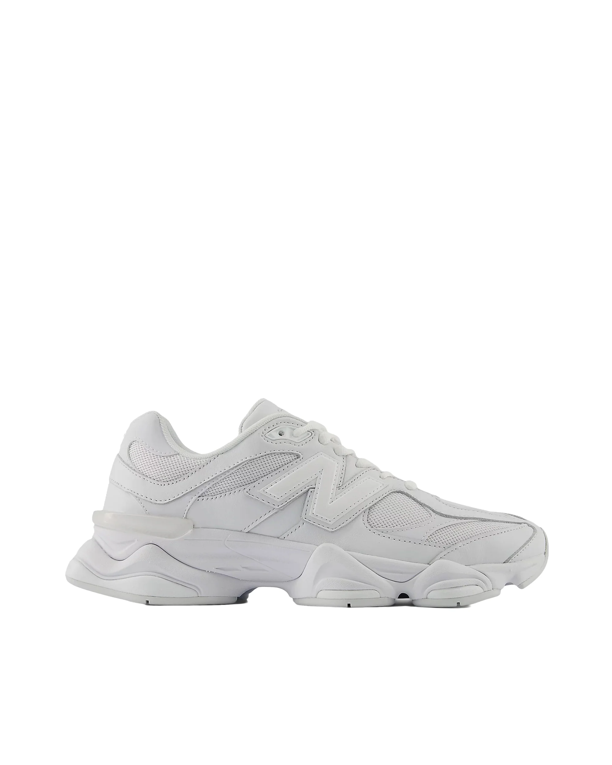 New Balance Women's Dual-Density Sneakers with Cushioning and Iconic Design - Image 5