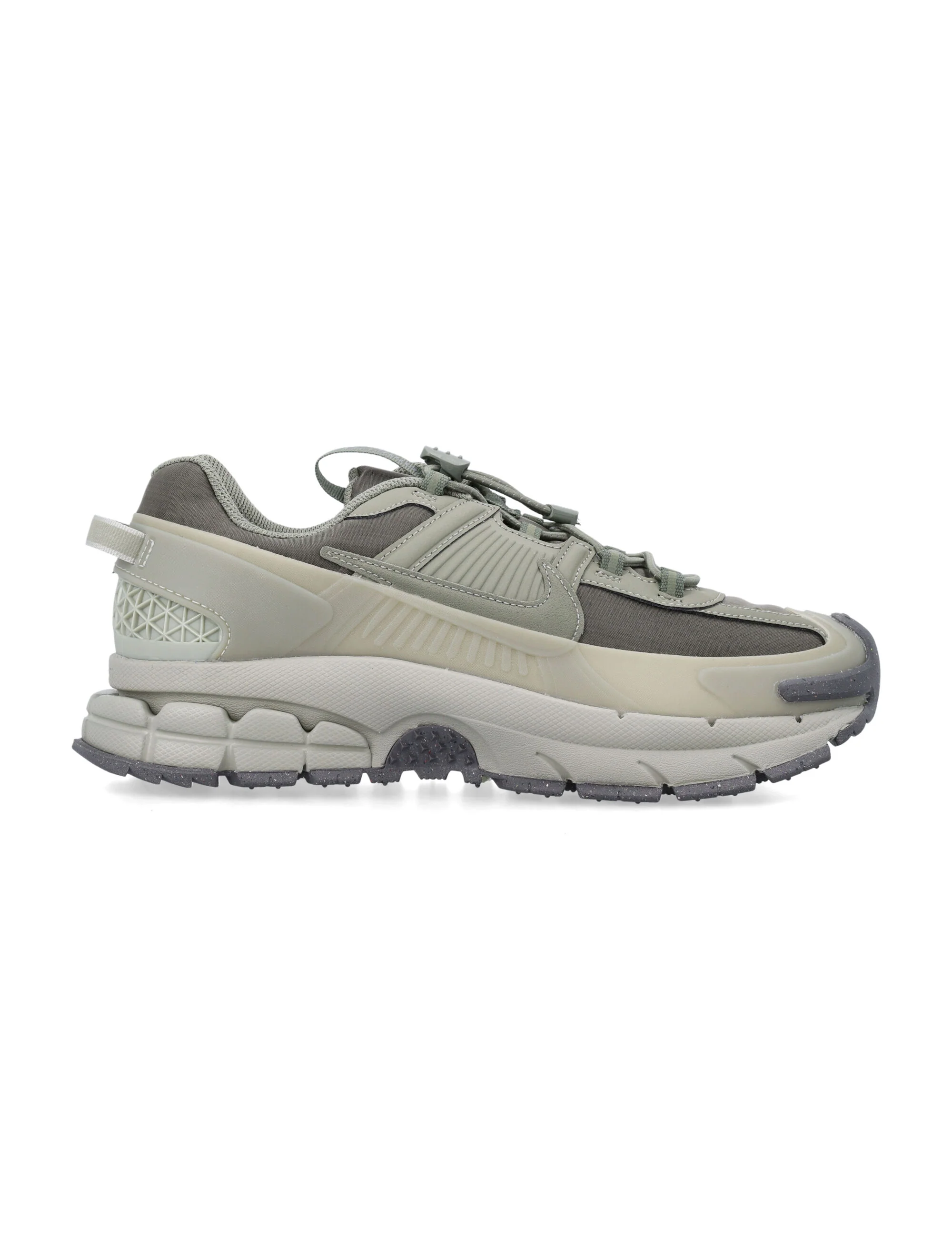 Nike Urban Roam Sneakers for Exploration