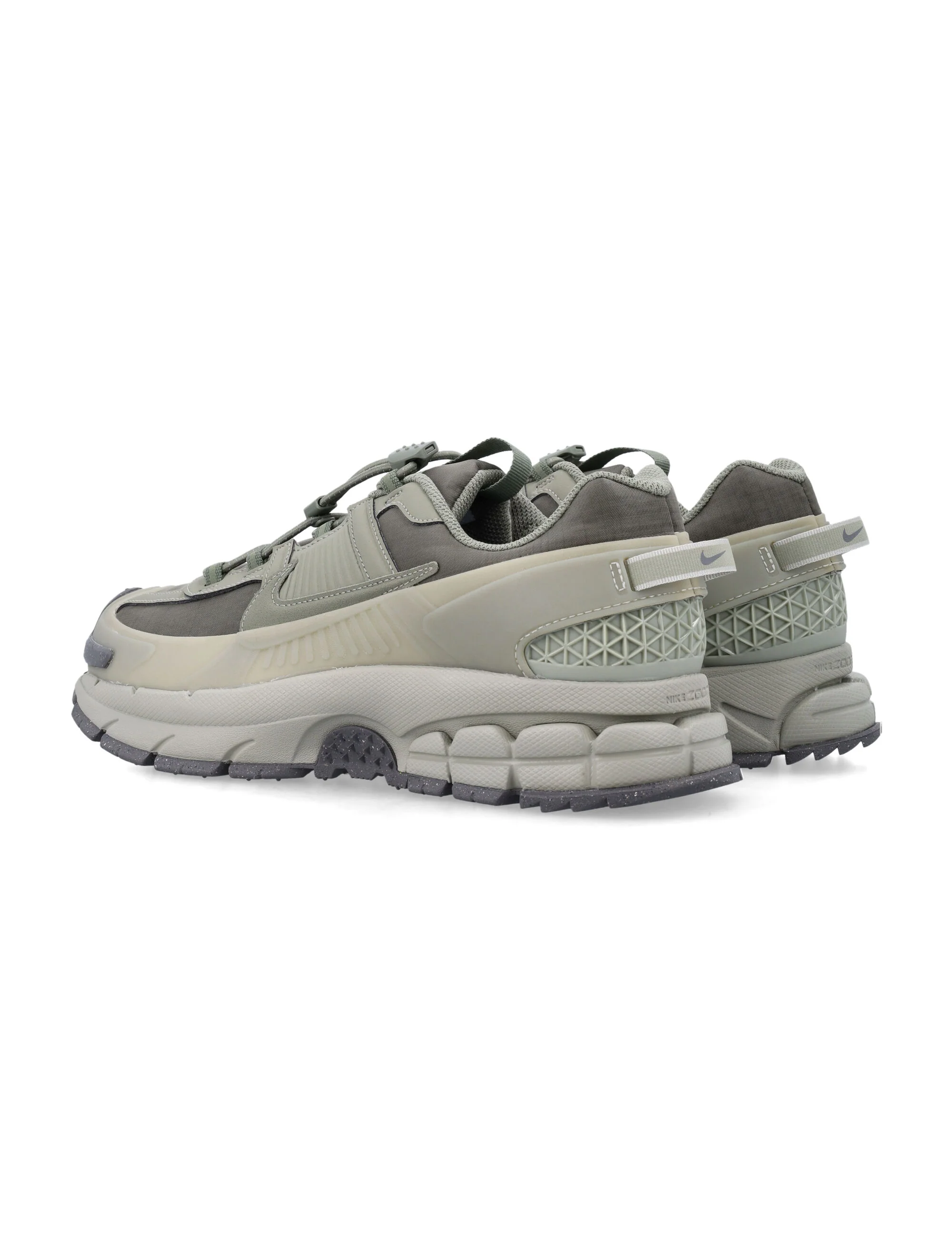 Nike Urban Roam Sneakers for Exploration - Image 4
