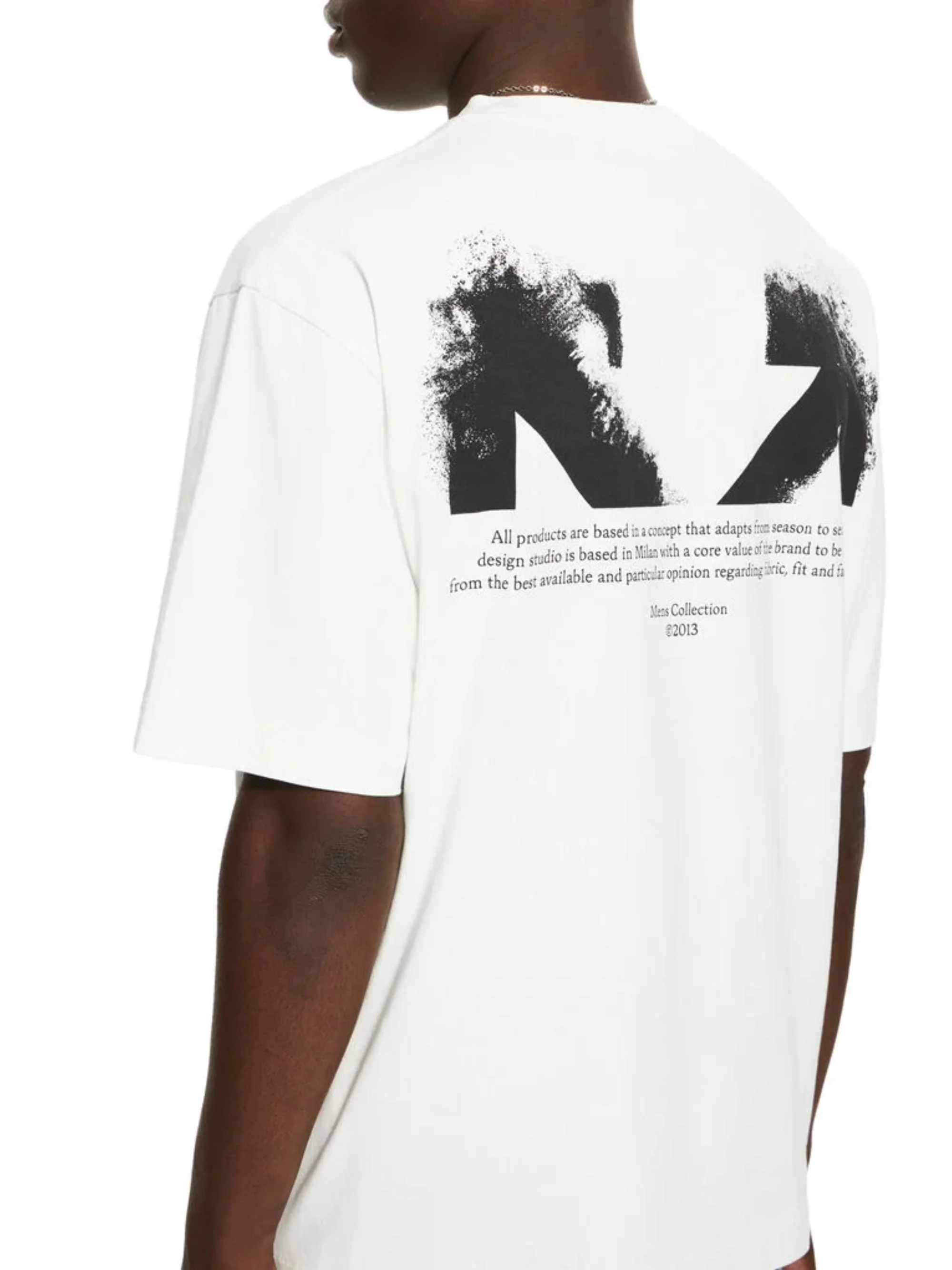 Off-white Essential Men's T-Shirt - Season P26 - Image 4