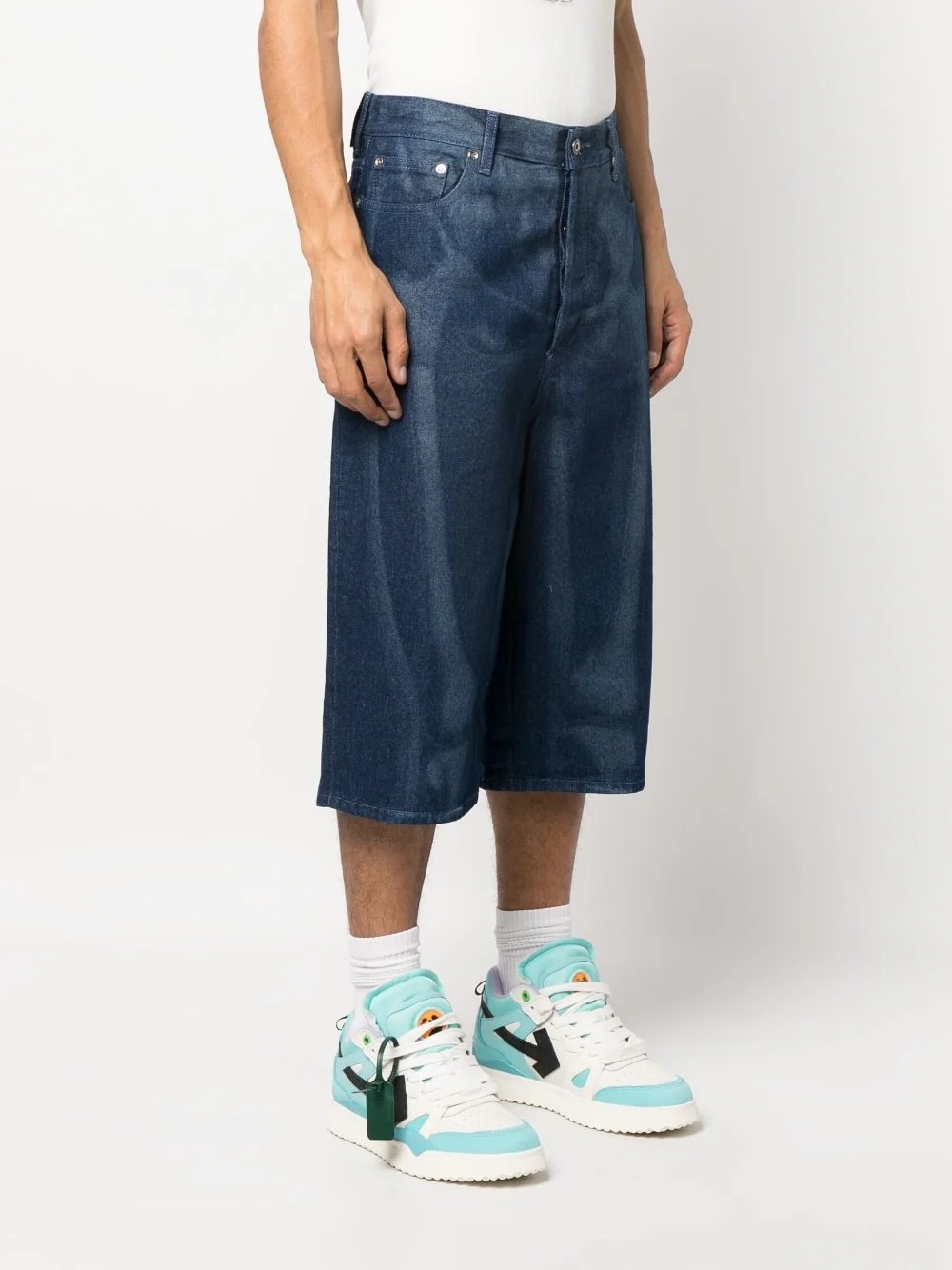 Off-white Men's Stylish Scan Shorts - Image 3