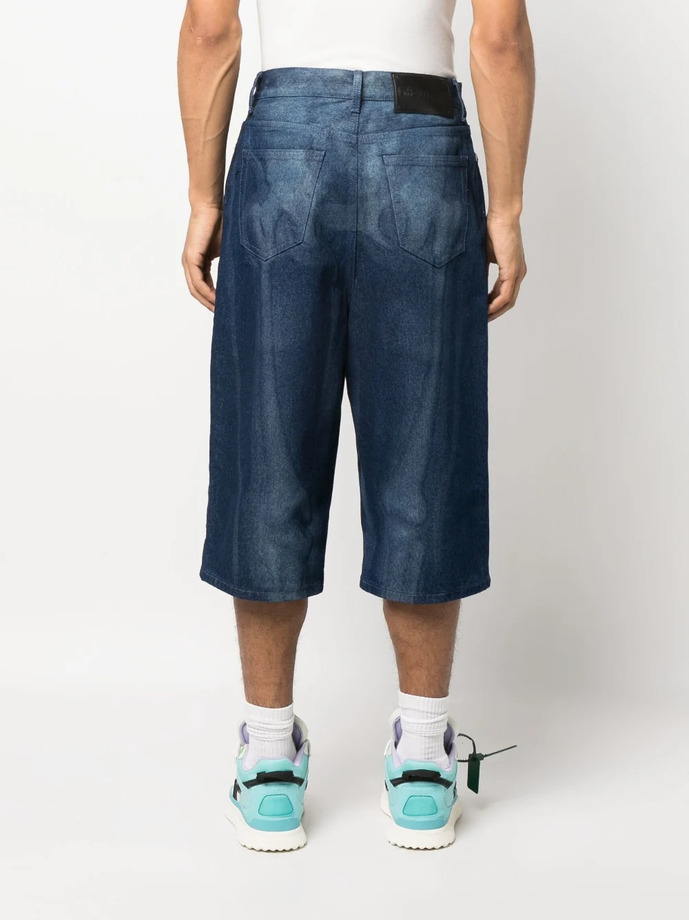 Off-white Men's Stylish Scan Shorts - Image 4