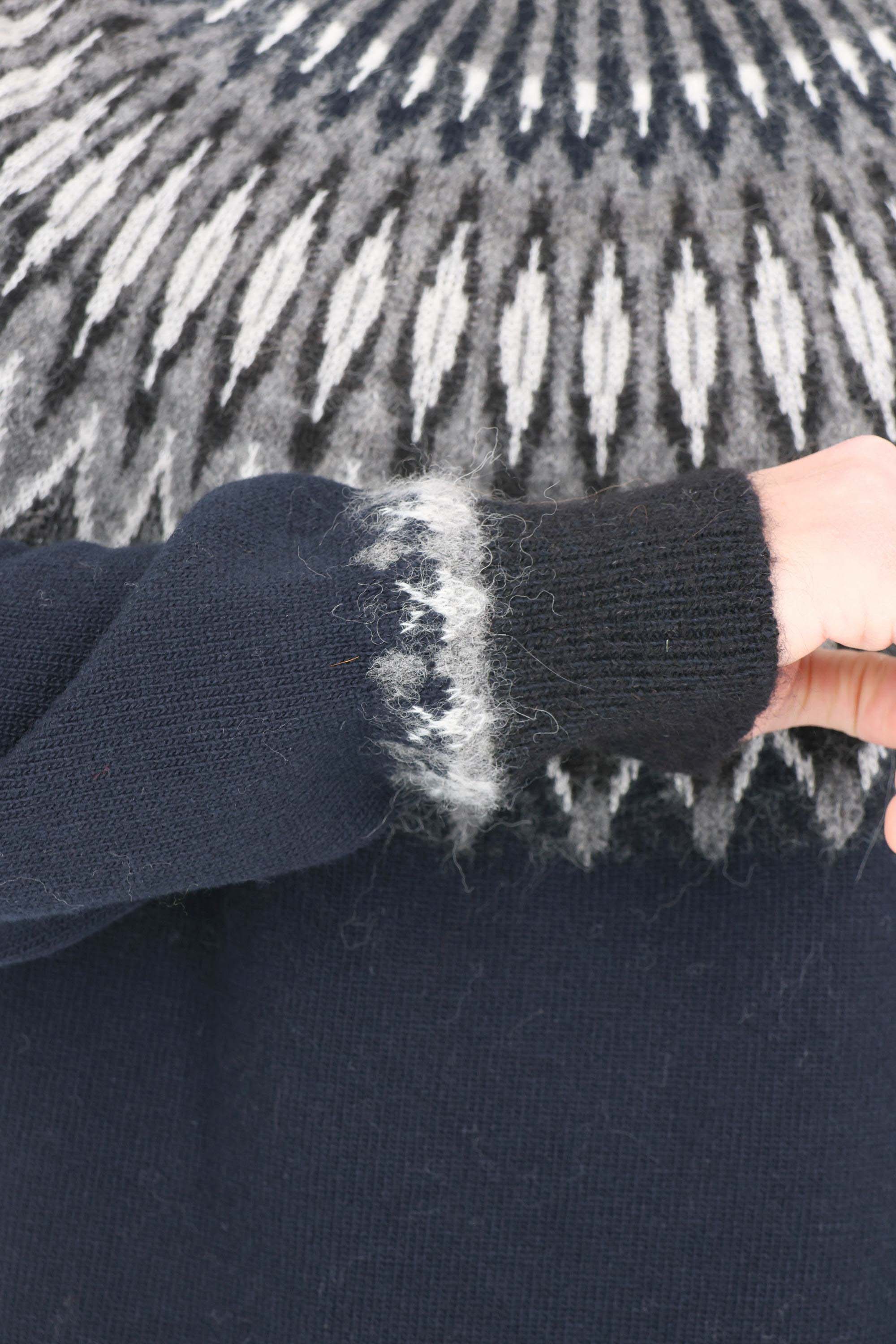 Roberto Collina Premium Men's Sweater - Image 6