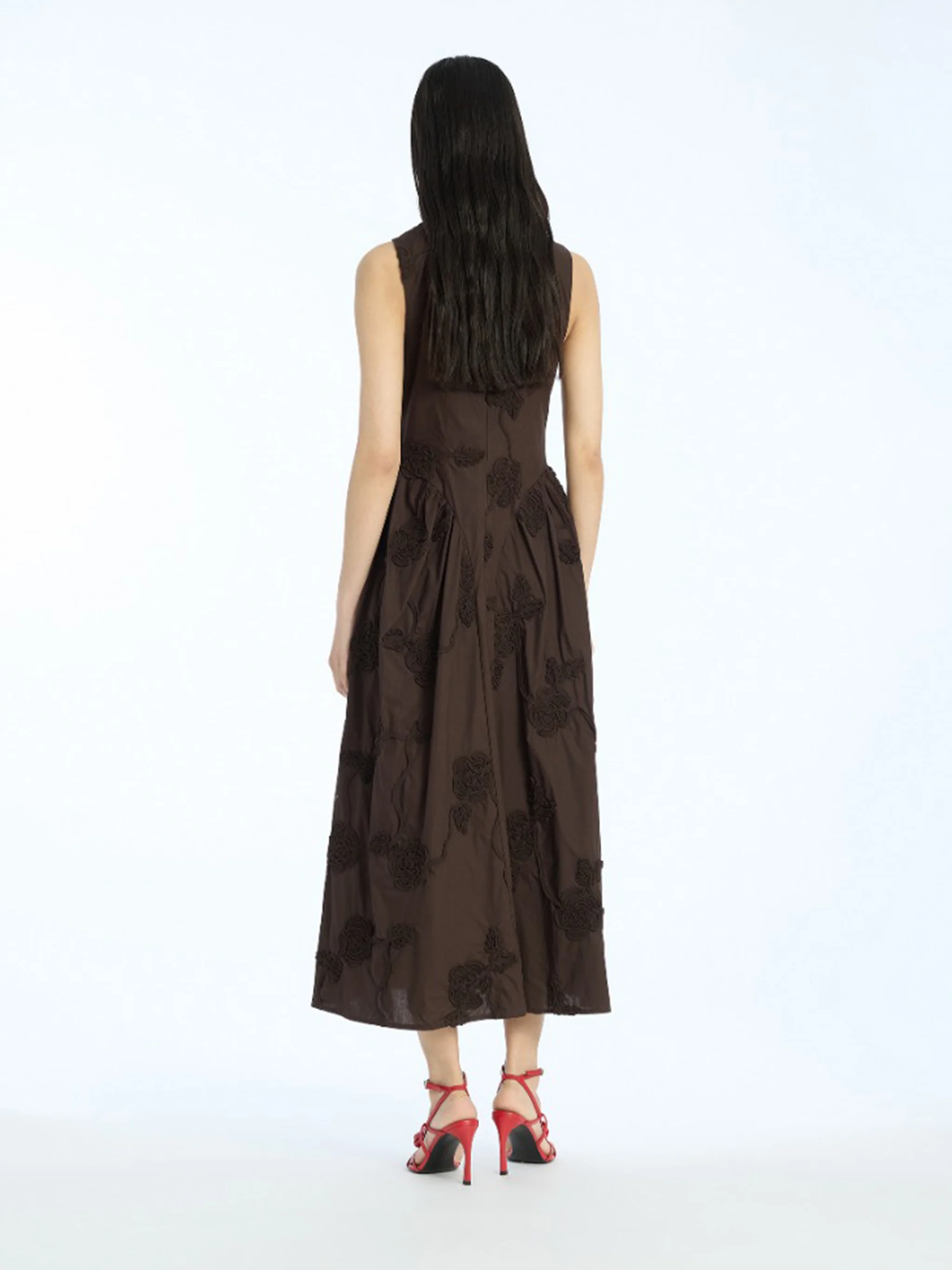 Rotate Floral Embroidered Sleeveless Midi A-Line Dress - Image 3