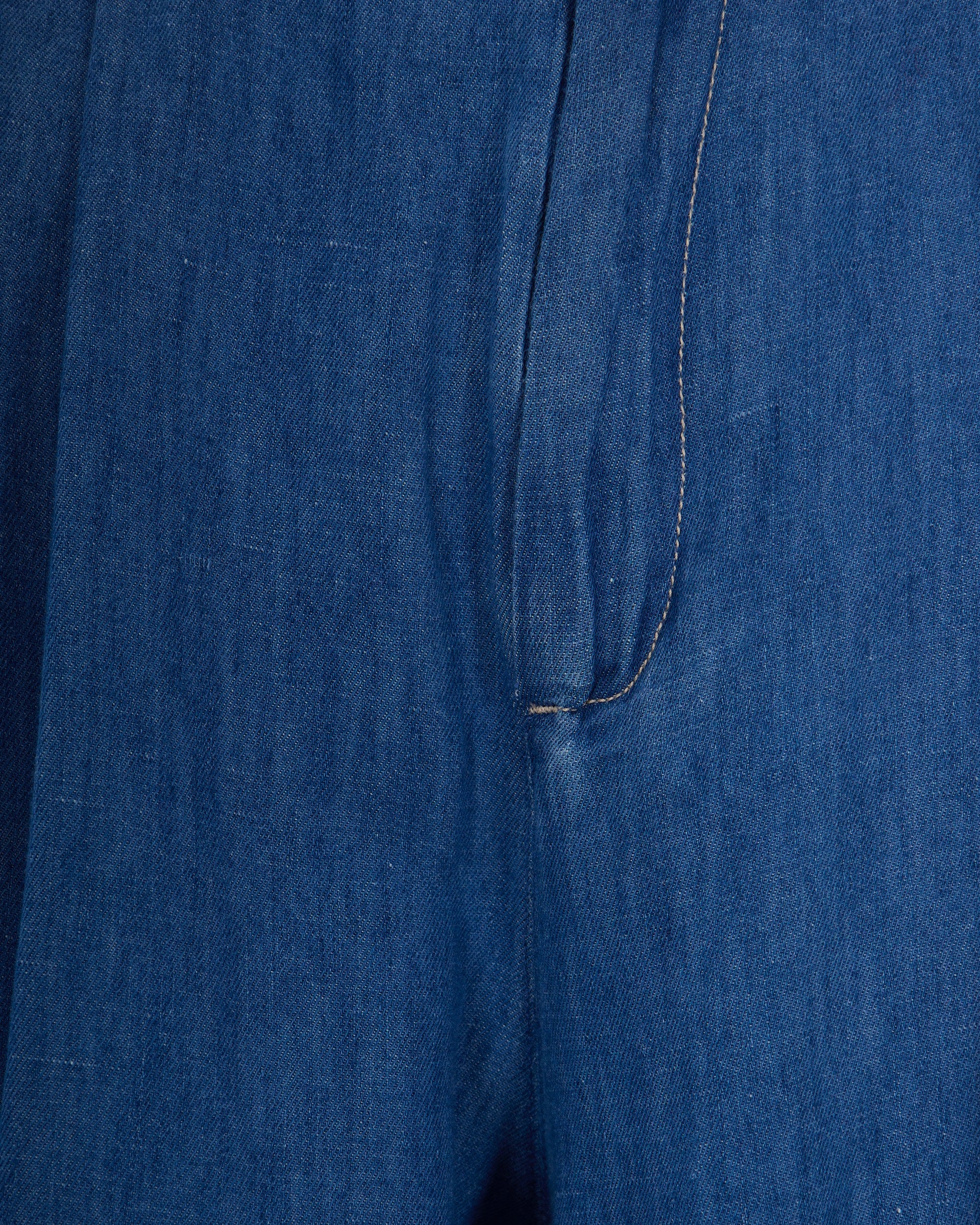 's Max Mara Elegant Mini Trousers for Women - Image 3
