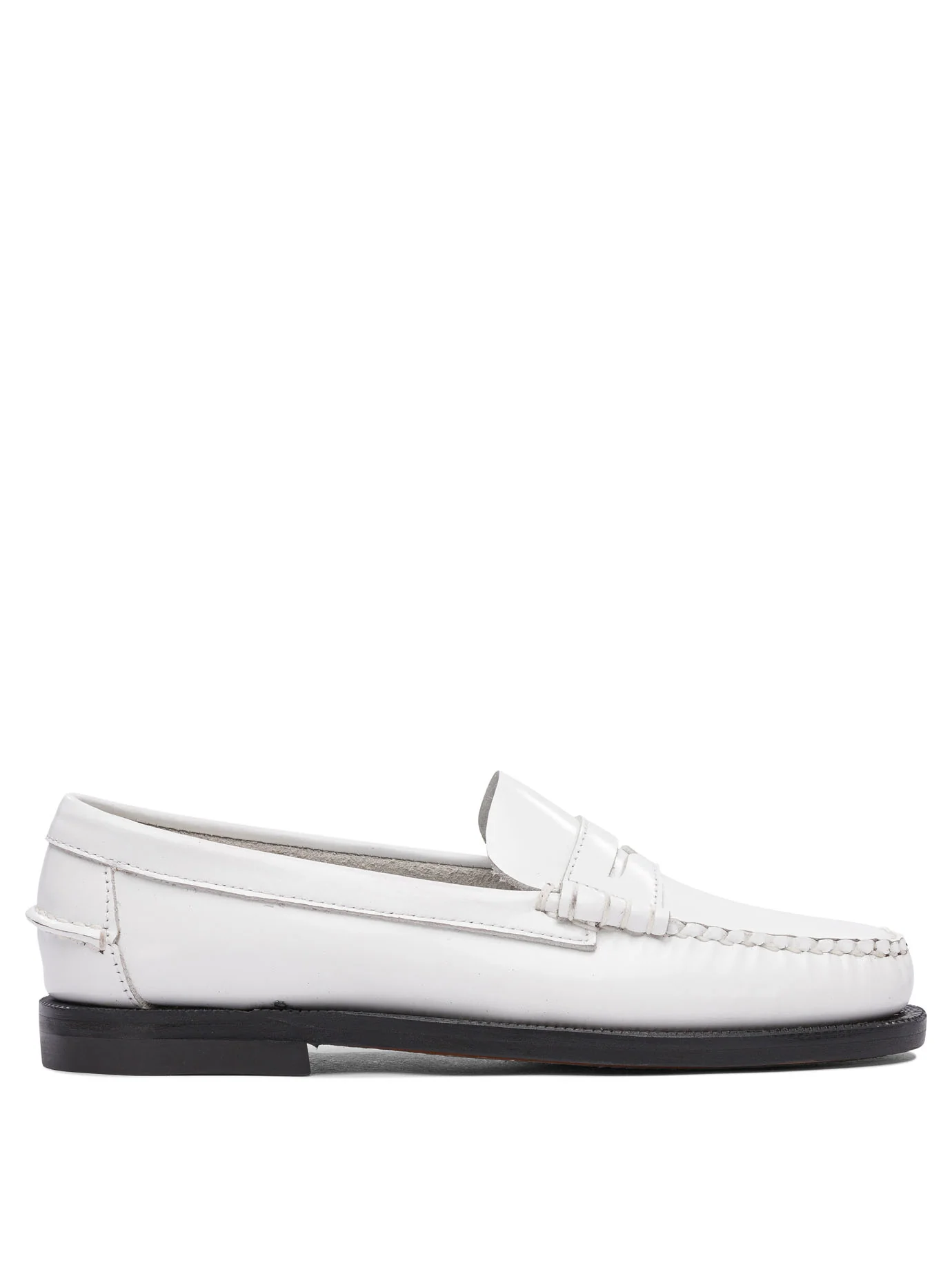Sebago Elegant Leather Loafers & Slippers for Women