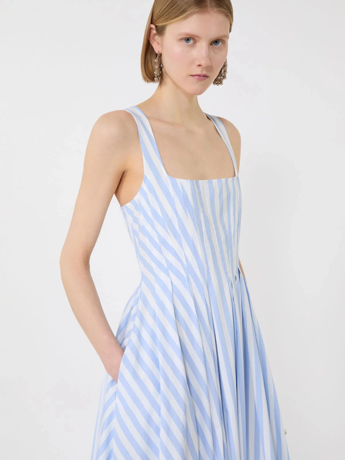 Sportmax Fitted Cotton-Poplin Dress with Square Neckline and Pockets - Image 5