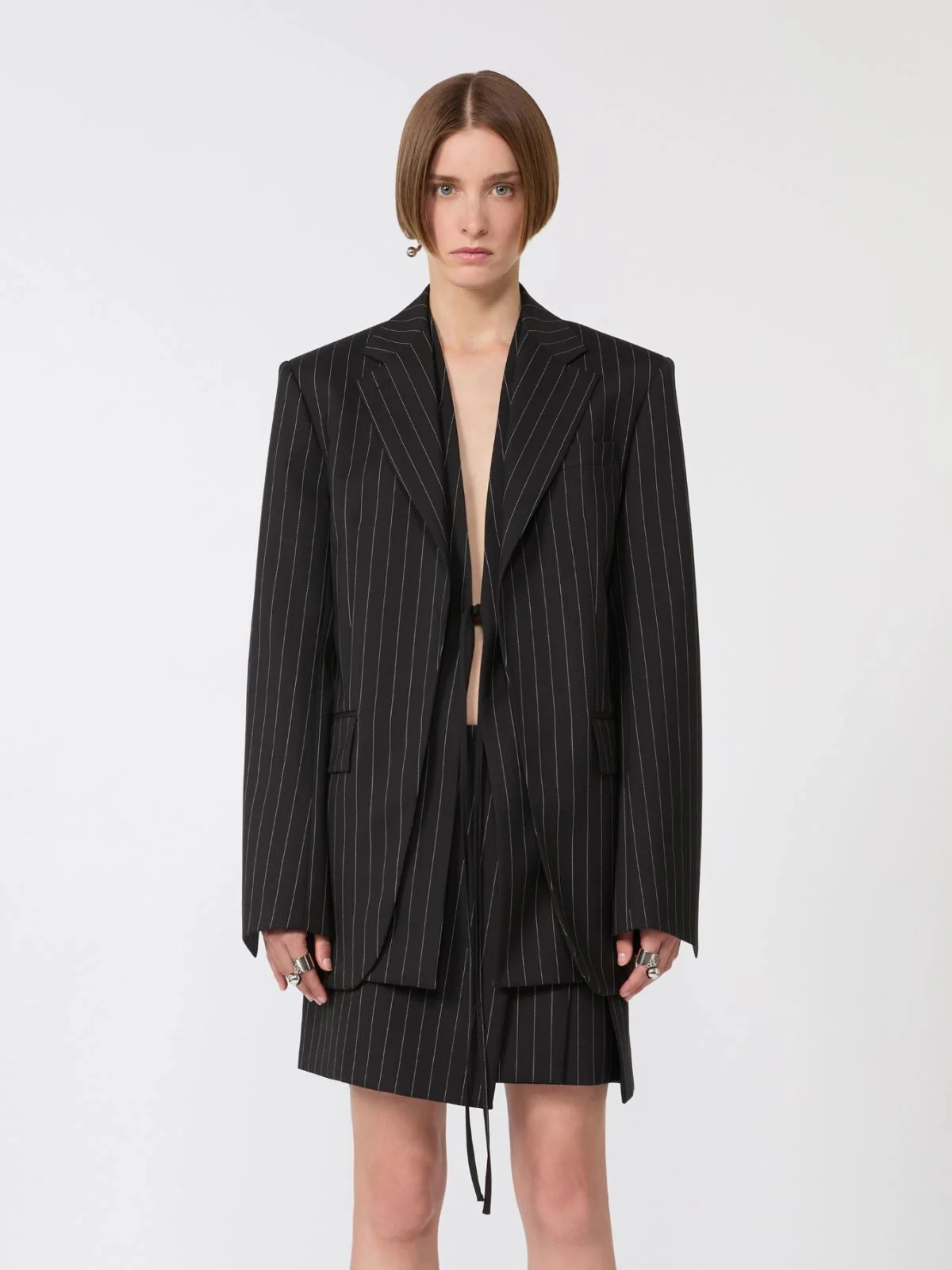Sportmax Sophisticated Double Front Jacket with Tailored Neckline - Size 40 - Image 3