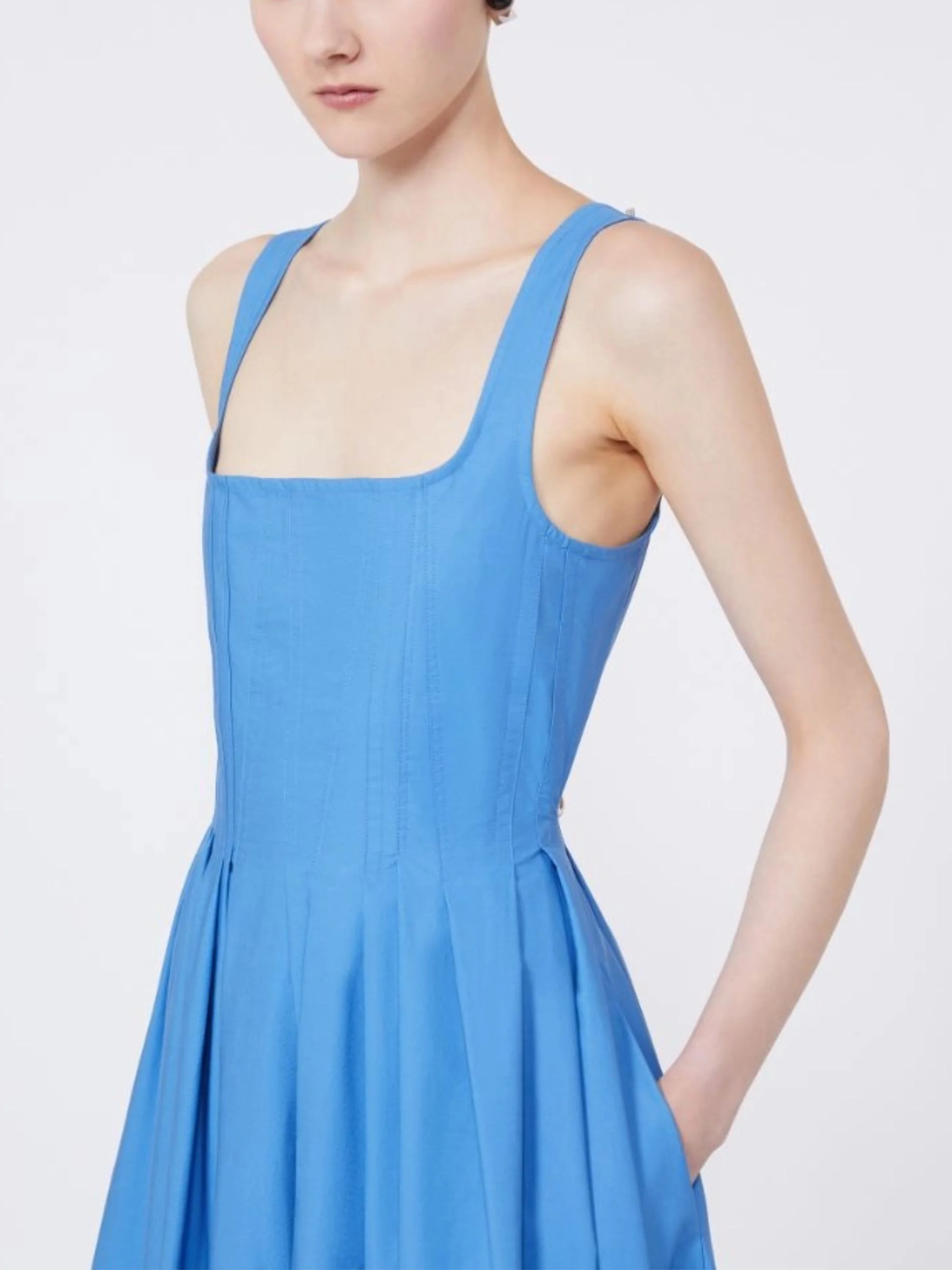 Sportmax Sporty Fitted Waist Dress with Flared Skirt and Square Neckline - Image 4