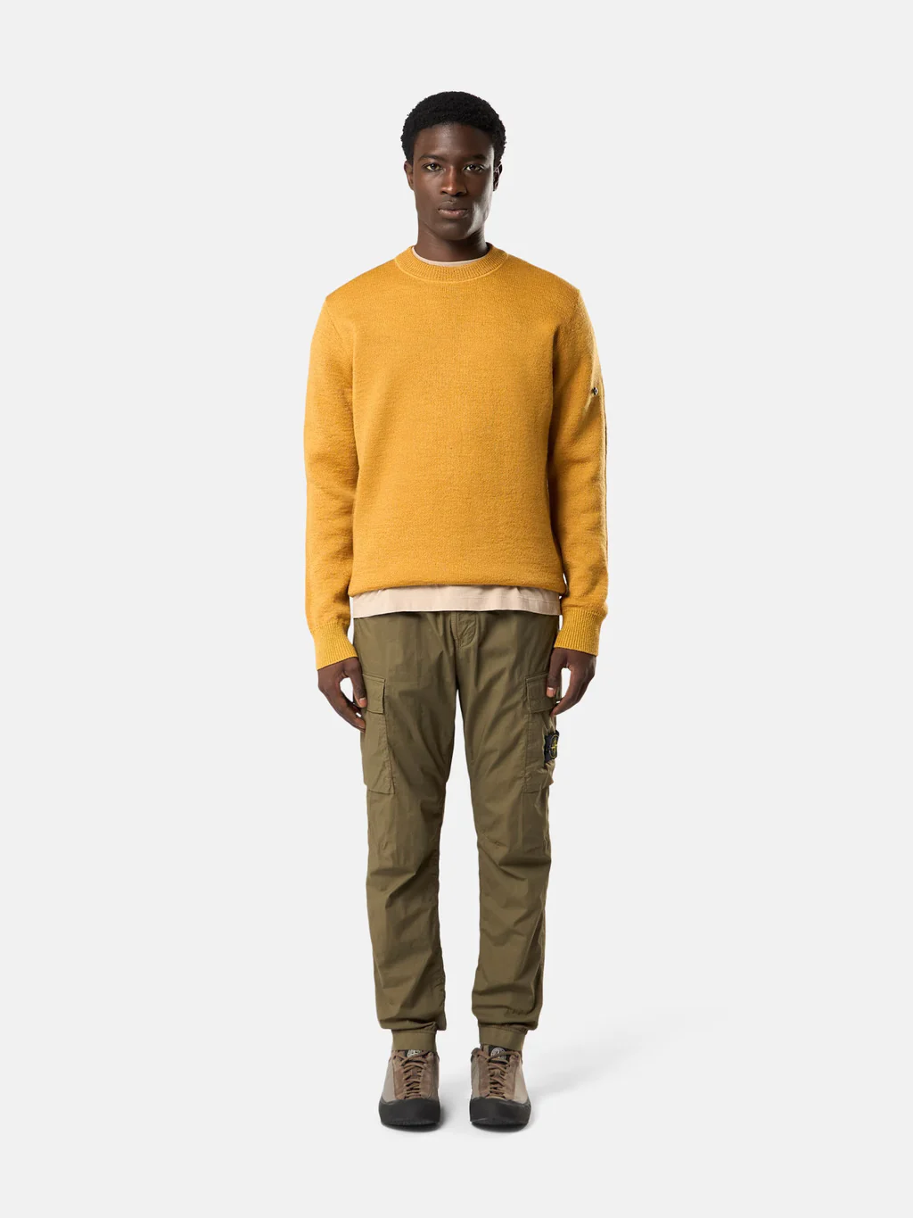 Stone Island Cargo Pants with Vertical Hand Pockets - Size 30 - Image 2