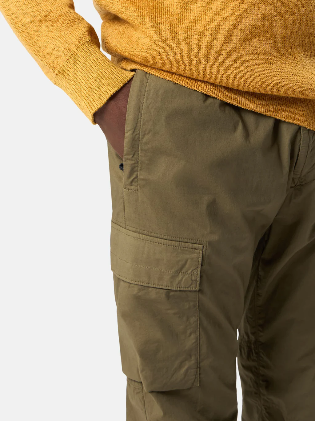 Stone Island Cargo Pants with Vertical Hand Pockets - Size 30 - Image 4