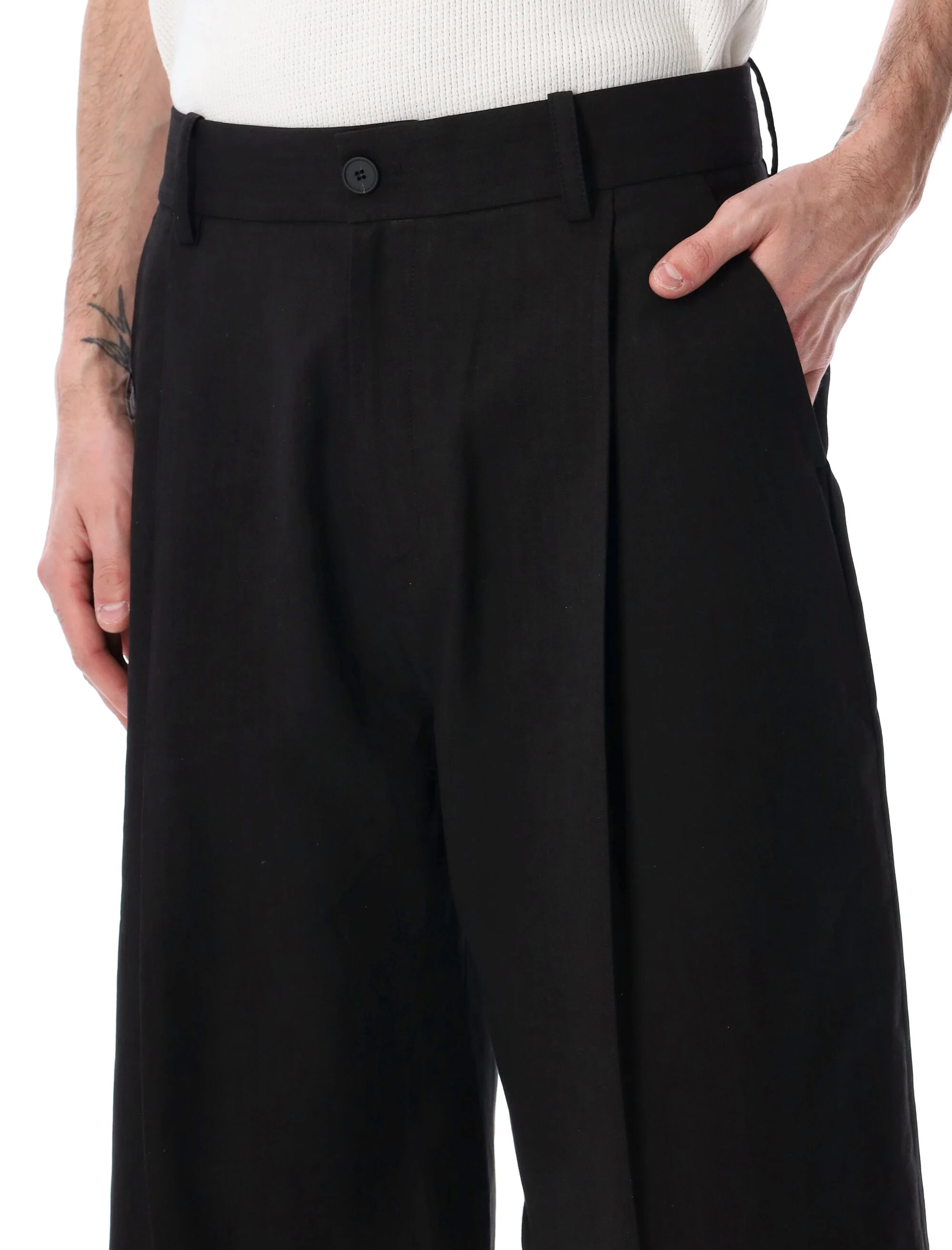 Studio Nicholson Oversized Fowld Shorts - Just-Below-the-Knee Length - Image 3