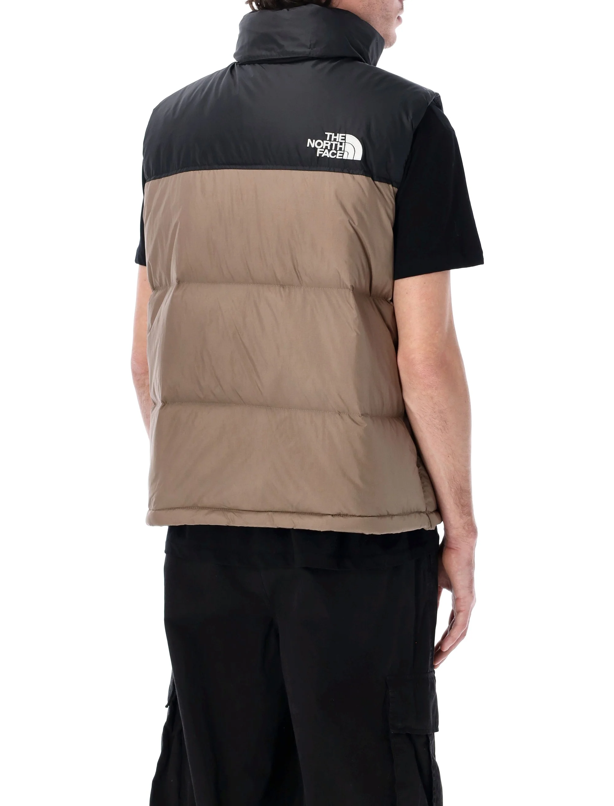 THE NORTH FACE Men's 1996 Retro Nuptse 700-Fill Down Water Resistant Recycled Gilet - Image 2
