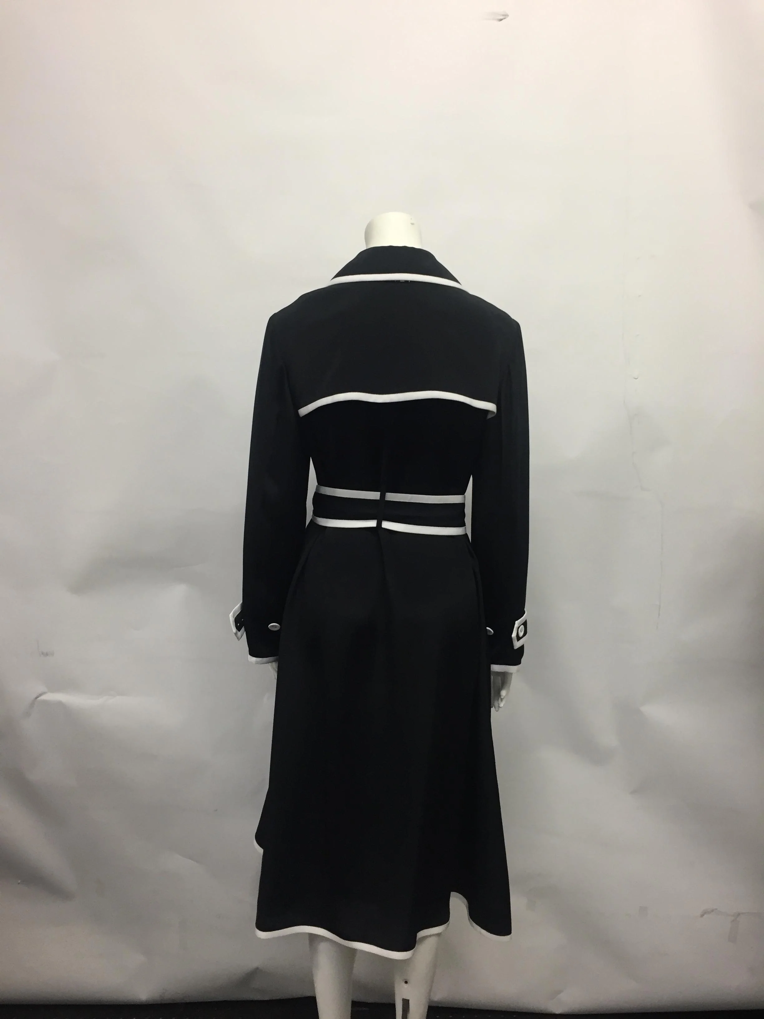 Thom Browne Belted Tweed Jacket - Image 2