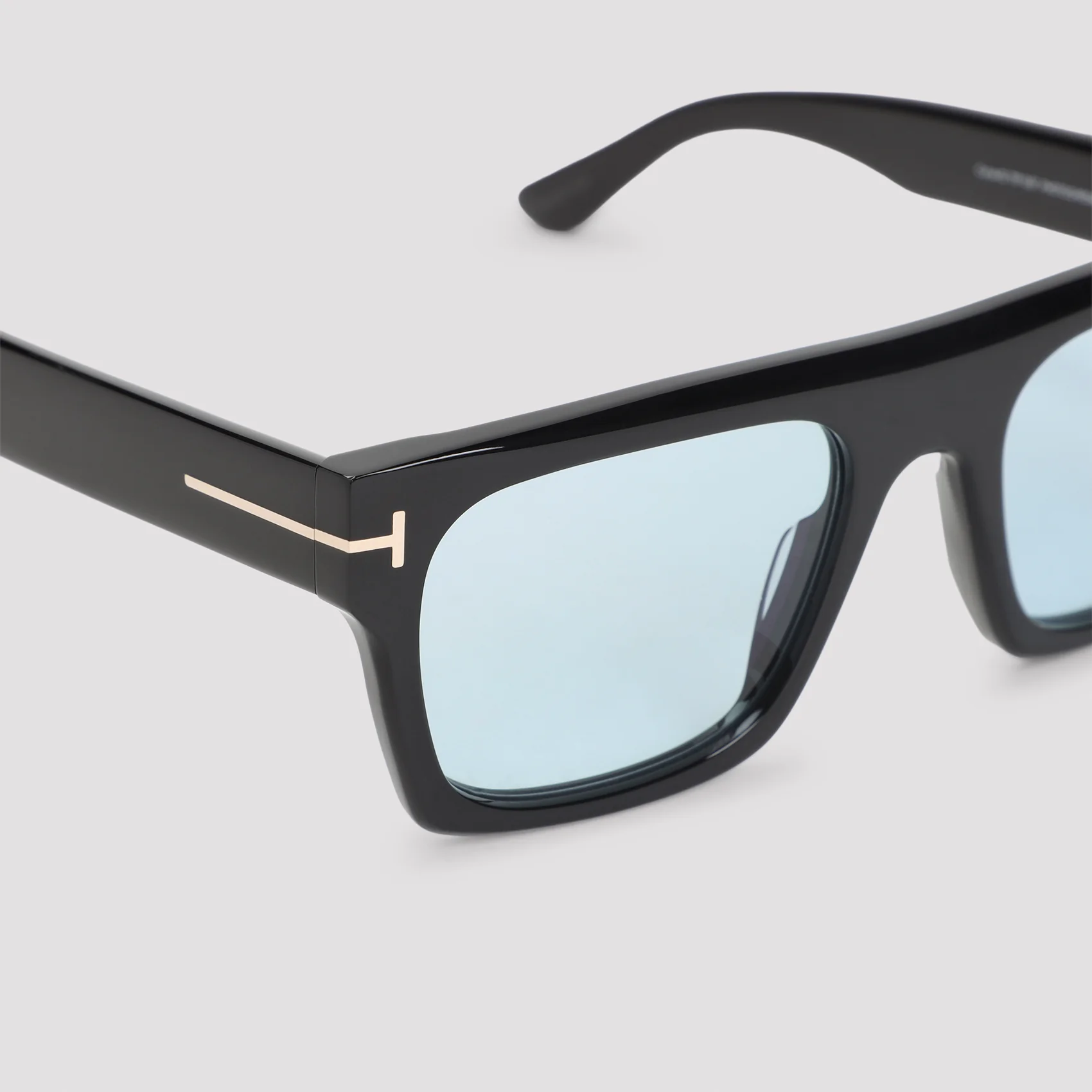 Tom Ford Eyewear Timeless Acetate Sunglasses for All Seasons - Image 5