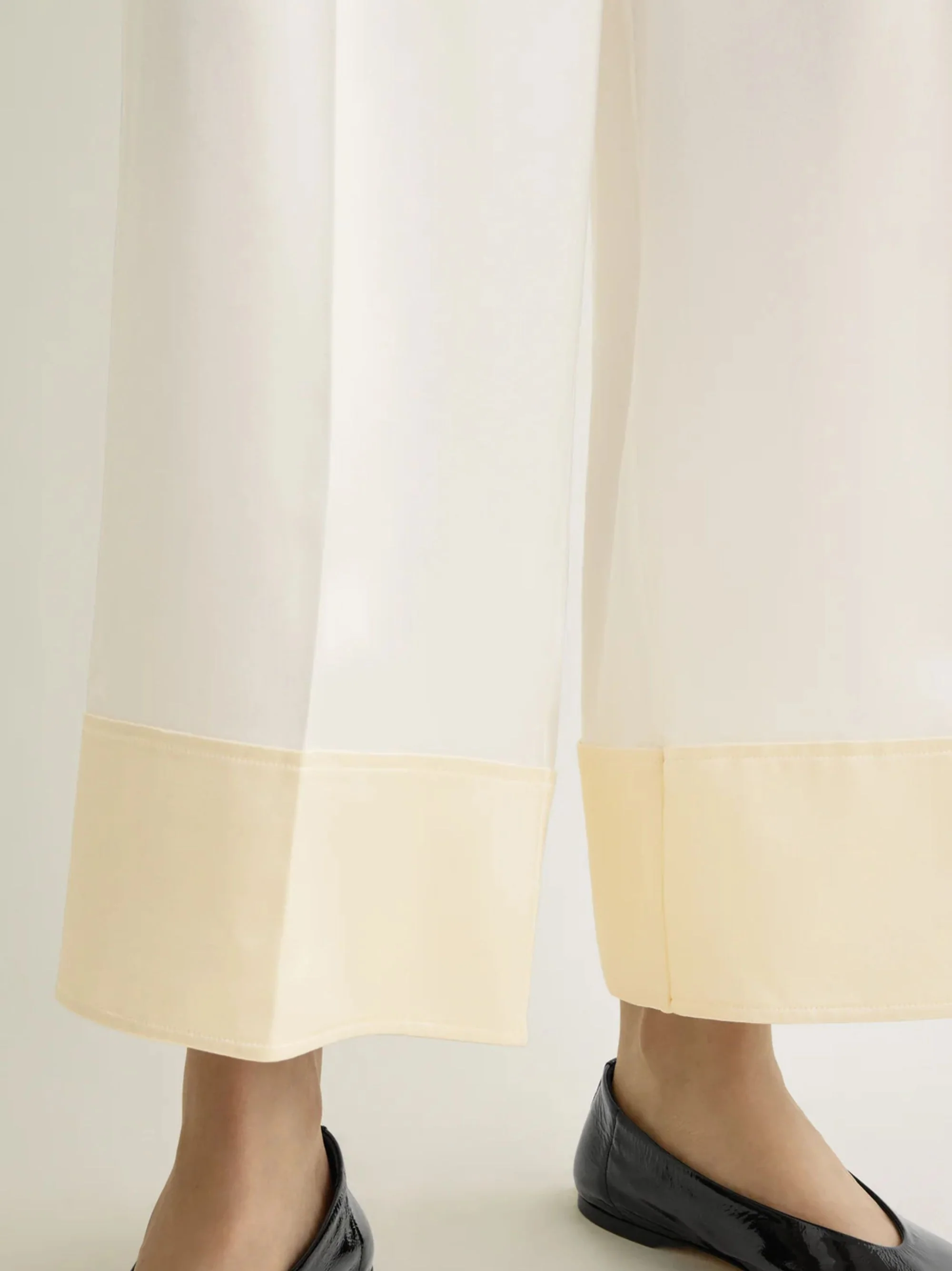 TOTEME Drawstring Wide-leg Satin Pants - Image 4