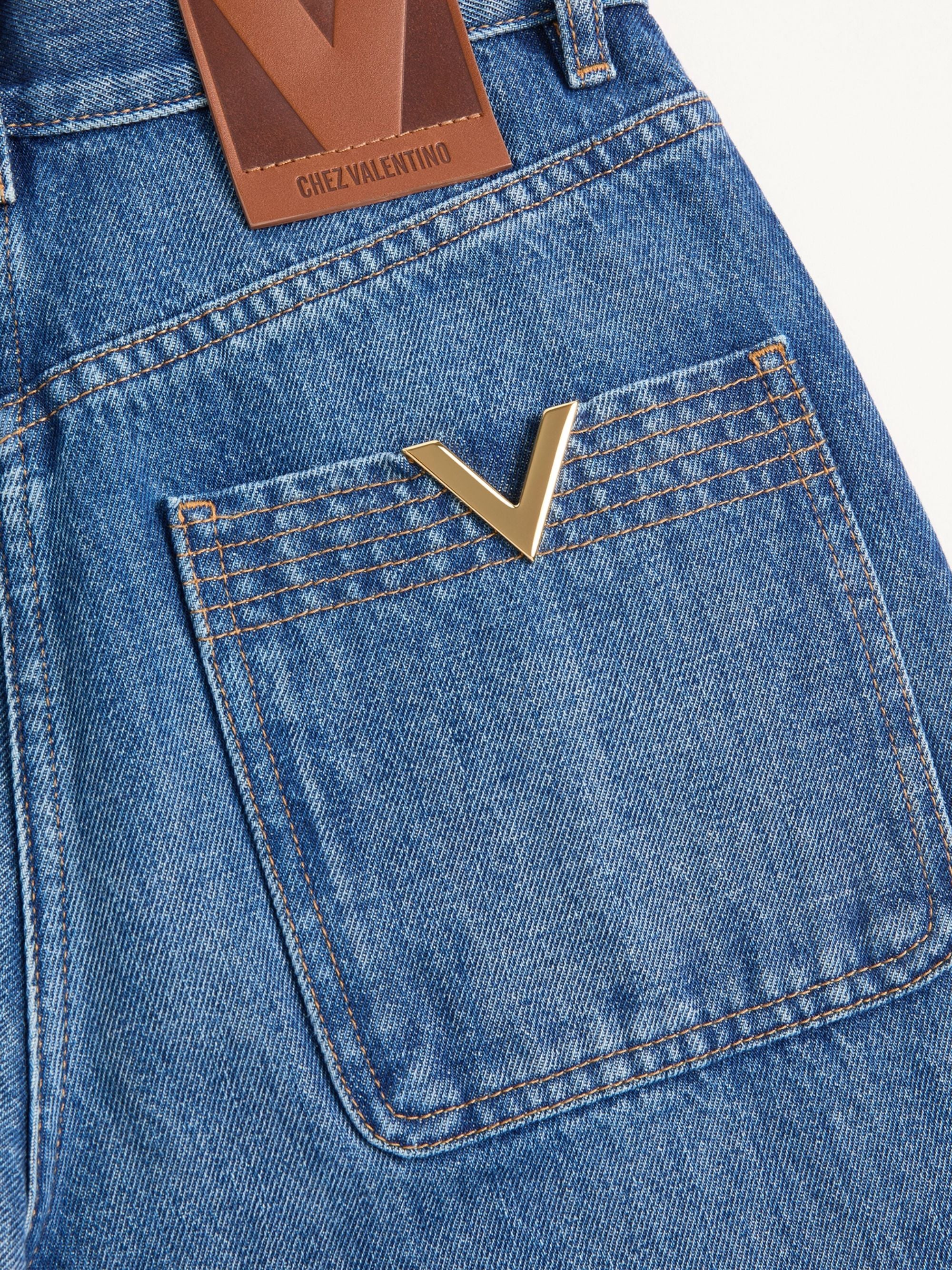 Valentino Cuffed Ankle Jeans with Front Button and Zip Closure - Image 4