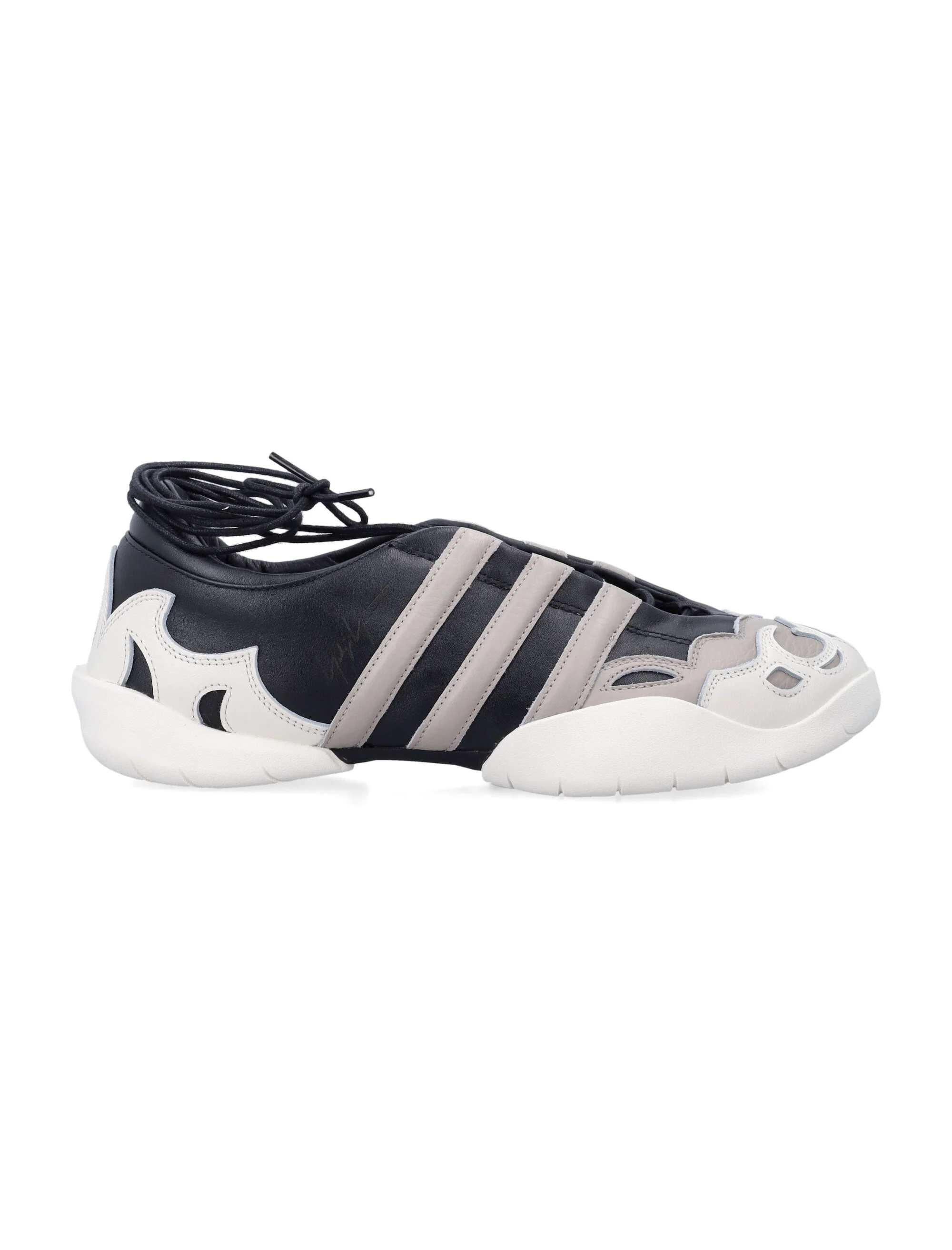 Y-3 The Stylish Regu Jane Shoes – Unisex Sneaker