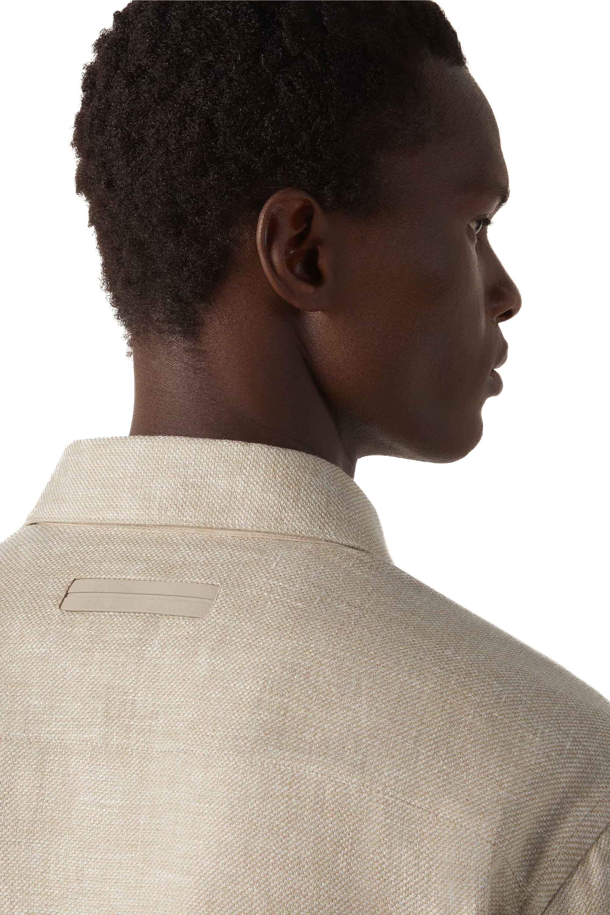 Zegna Elegant Man's Coat - Sophisticated Style for Any Season - Image 5